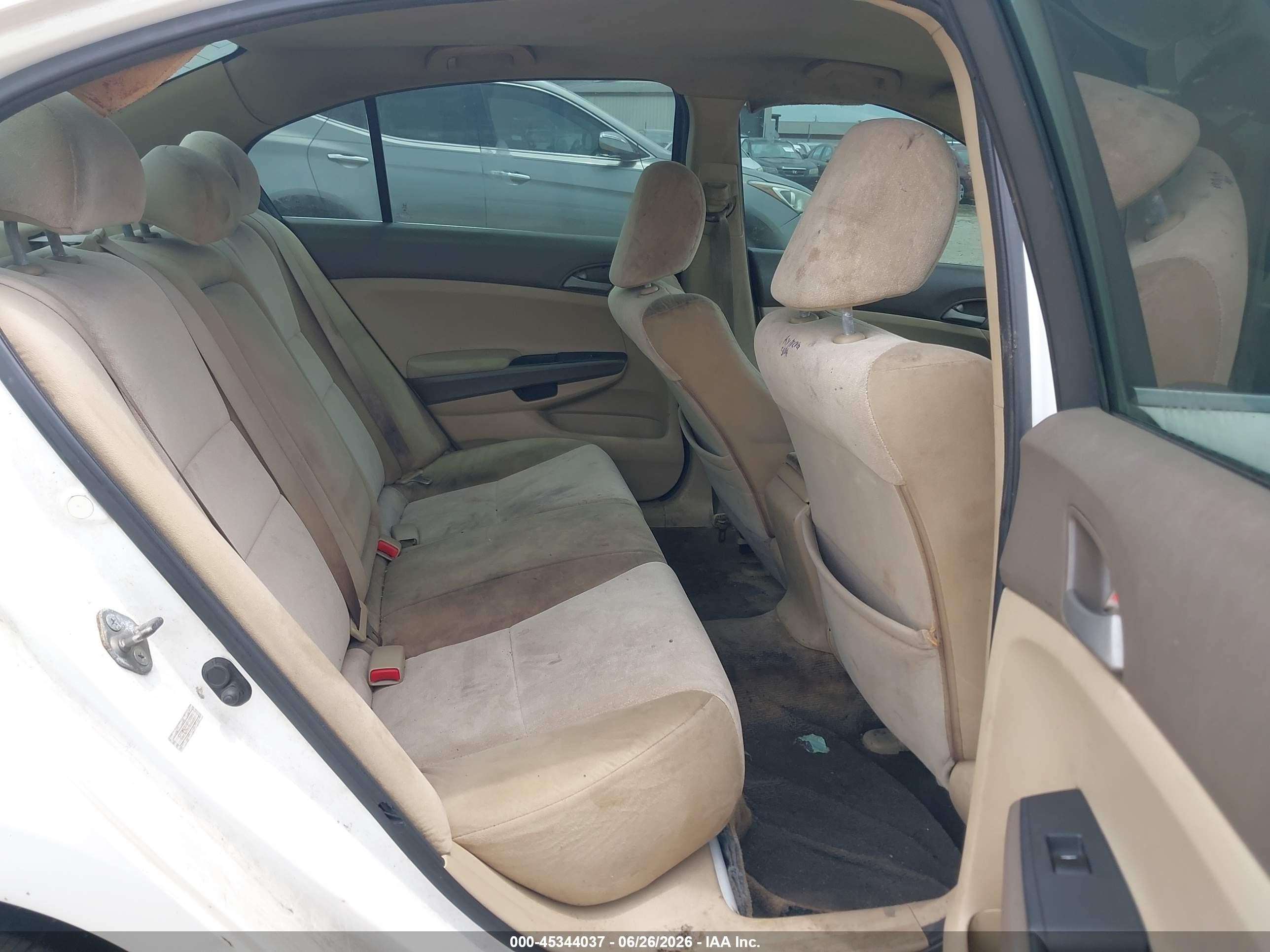2010 Honda Accord 2.4 Lx-p White vin: 1HGCP2F42AA127408