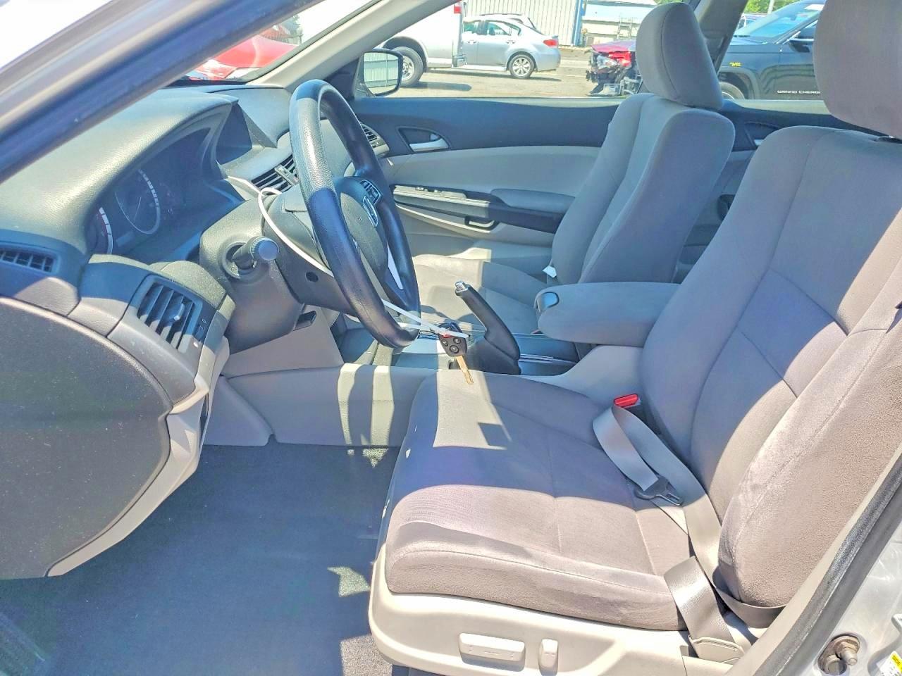 2011 Honda Accord Lxp Серебряный vin: 1HGCP2F42BA025284
