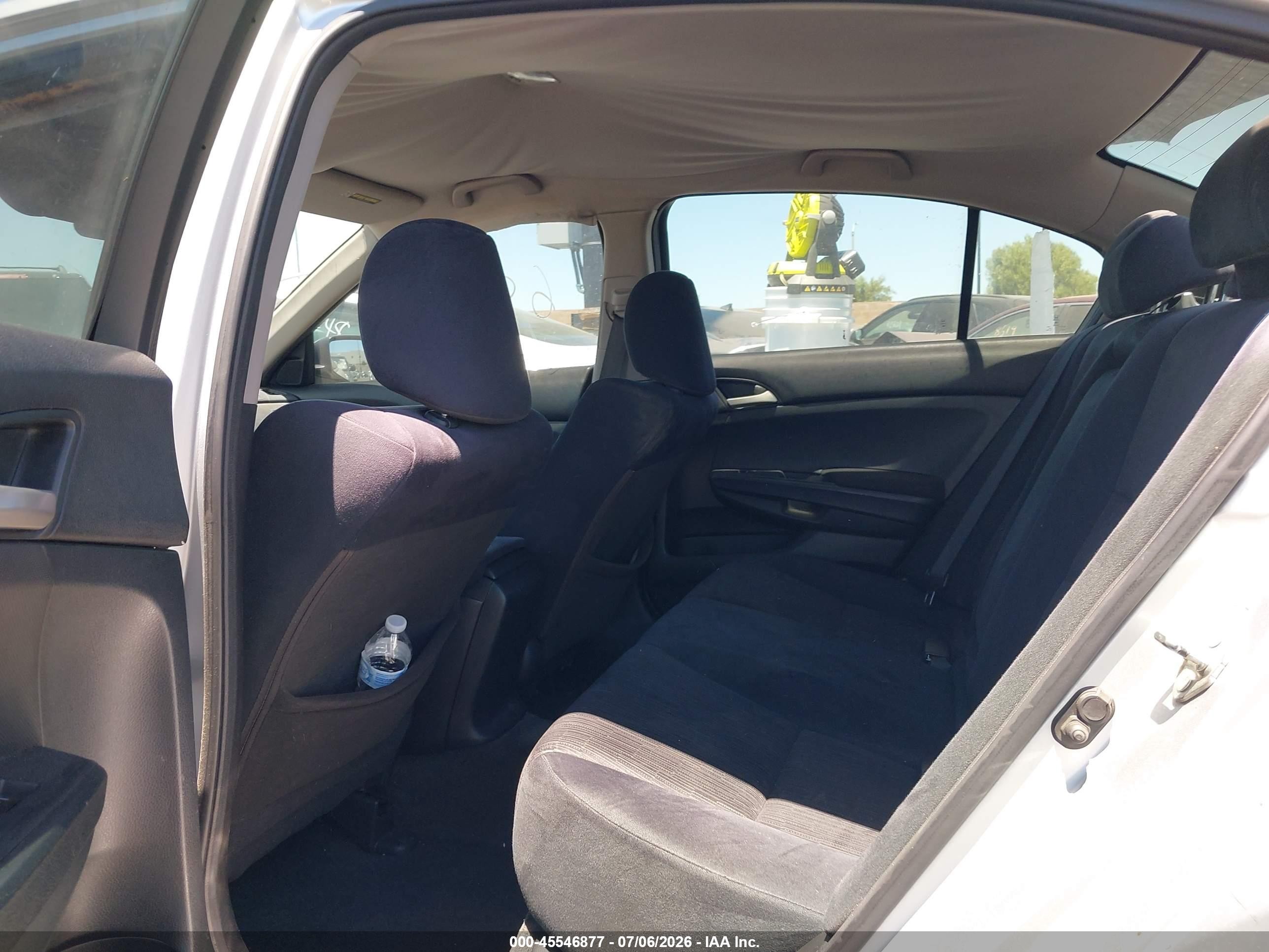 2011 Honda Accord 2.4 Lx-p Silver vin: 1HGCP2F42BA075733