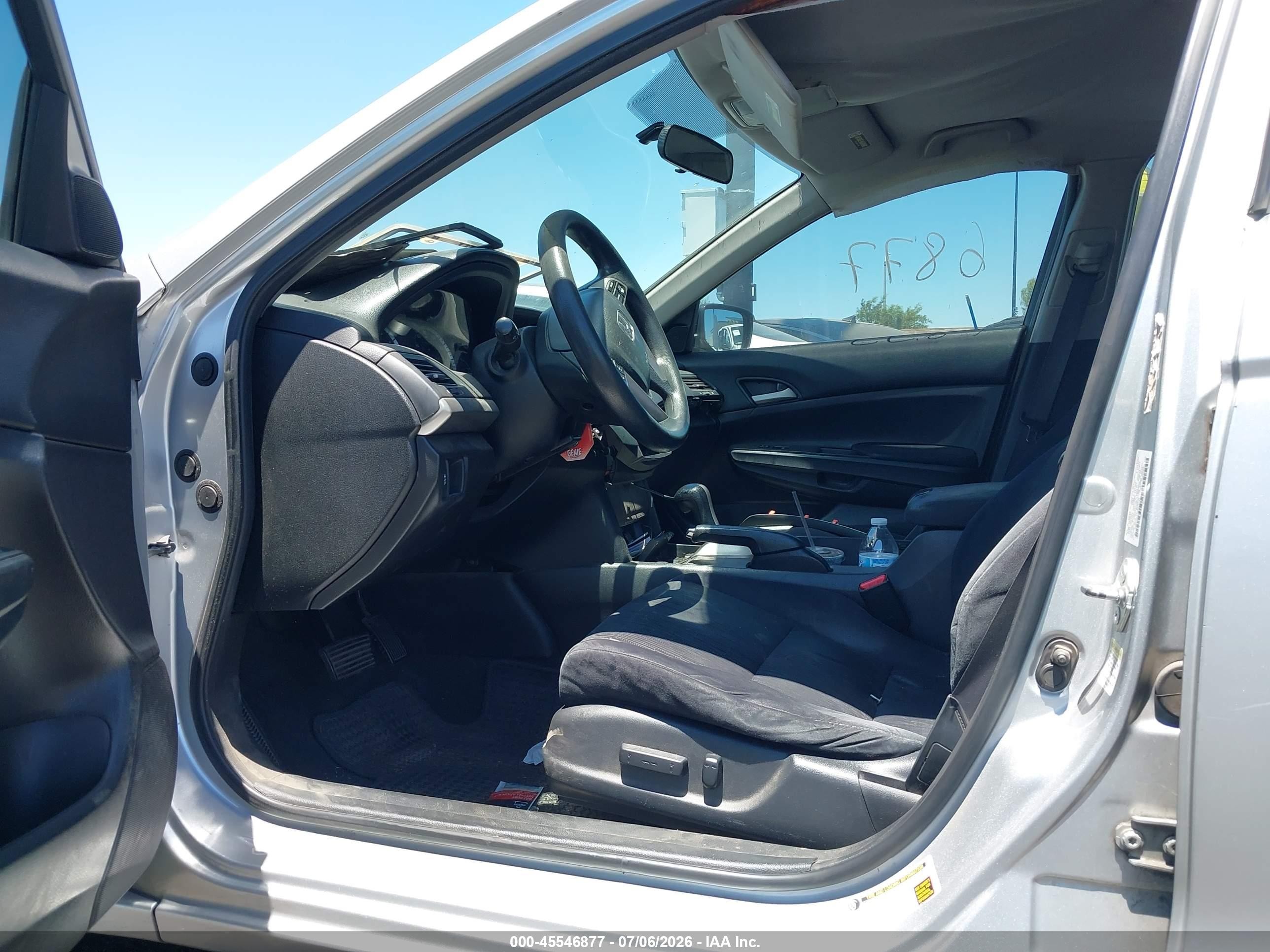 2011 Honda Accord 2.4 Lx-p Silver vin: 1HGCP2F42BA075733