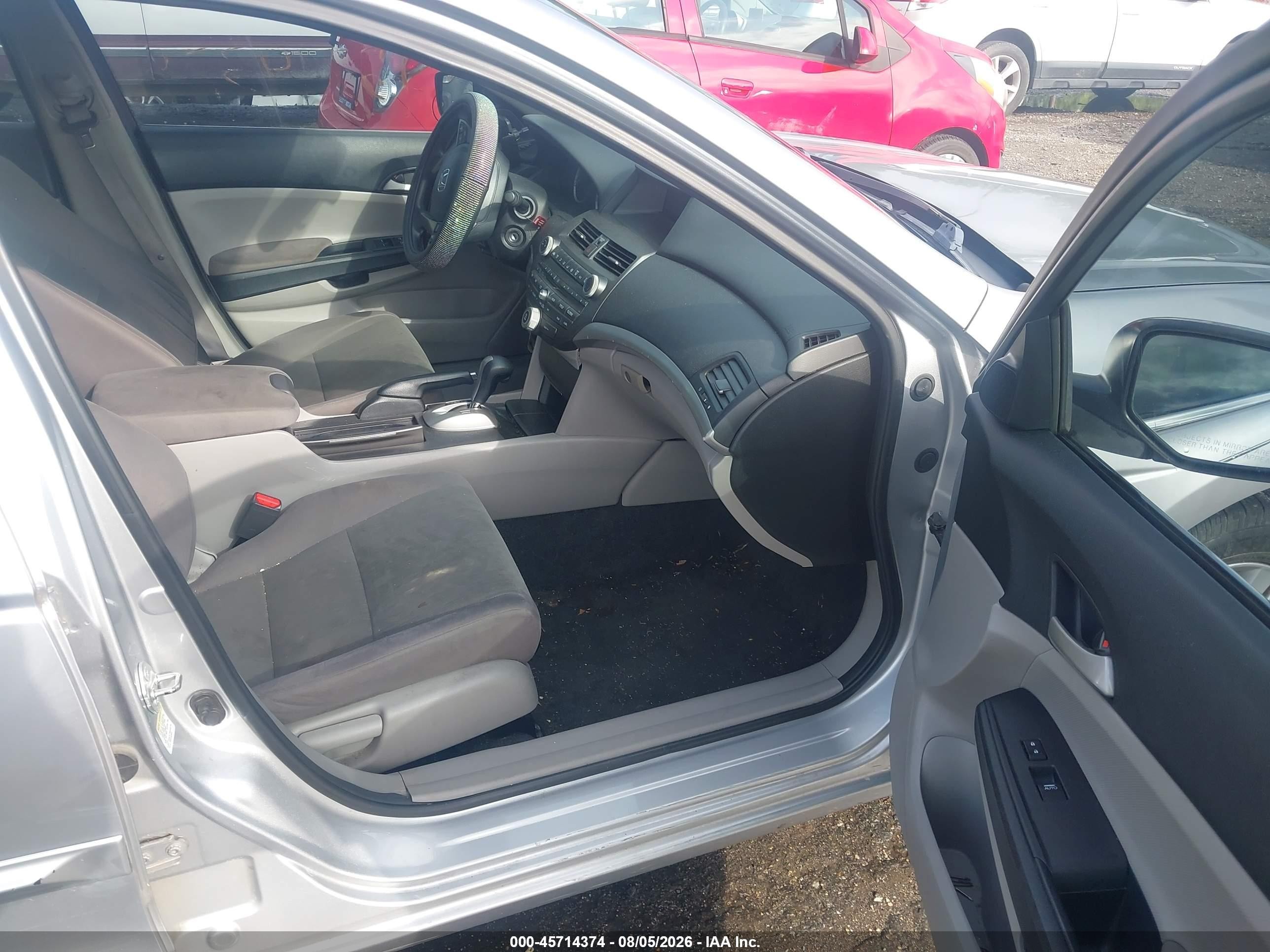 2011 Honda Accord 2.4 Lx-p Silver vin: 1HGCP2F42BA099594