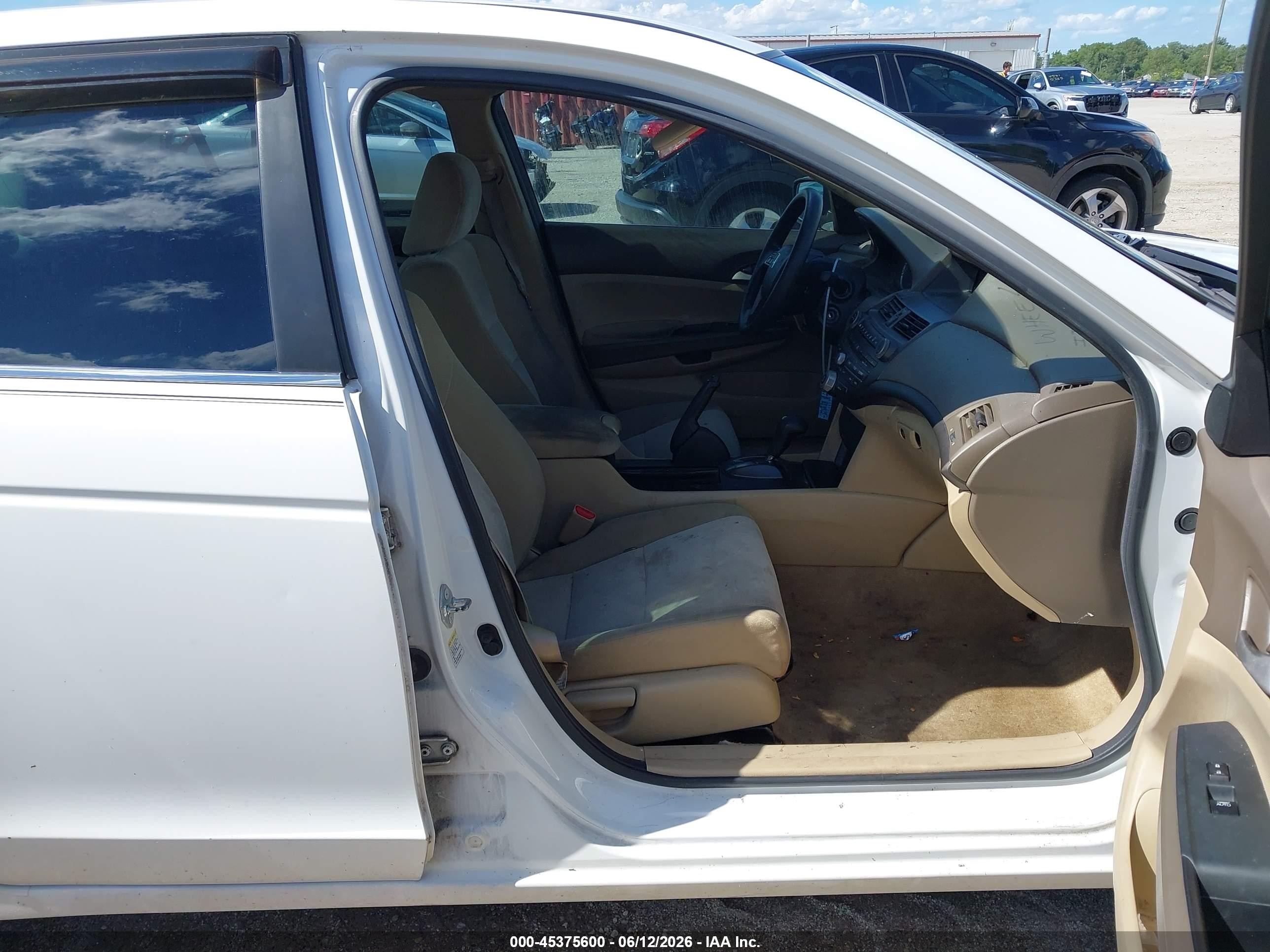 2010 Honda Accord 2.4 Lx-p White vin: 1HGCP2F43AA061970