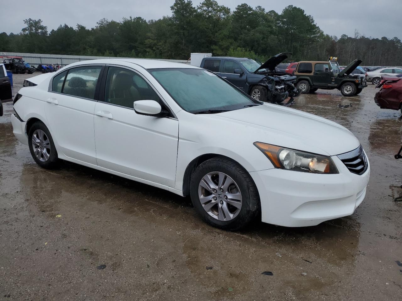 2012 Honda Accord White vin: 1HGCP2F43CA208548