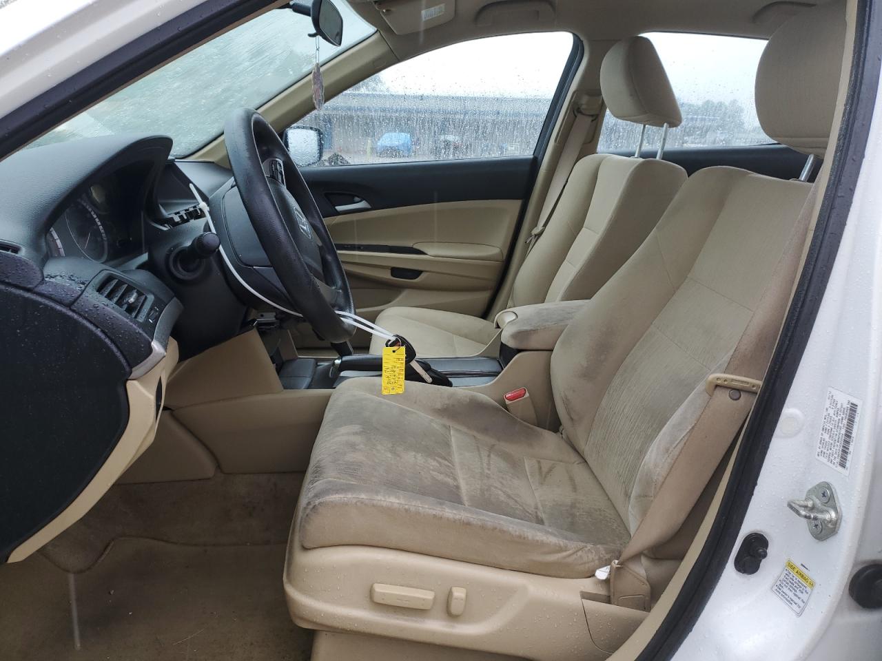 2012 Honda Accord White vin: 1HGCP2F43CA208548