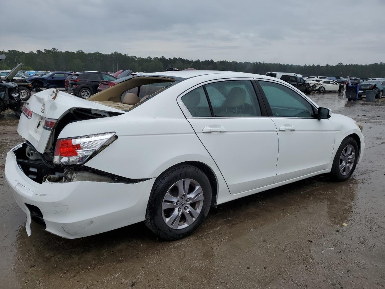 2012 Honda Accord White vin: 1HGCP2F43CA208548