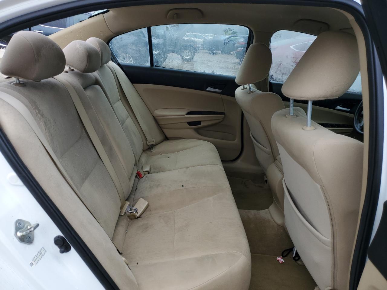 2012 Honda Accord White vin: 1HGCP2F43CA208548