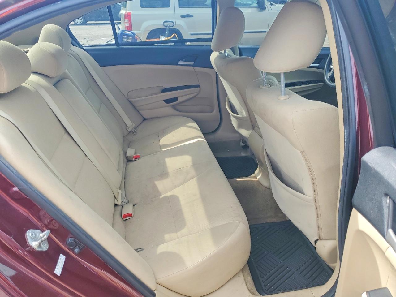 2012 Honda Accord Lxp Burgundy vin: 1HGCP2F44CA097783