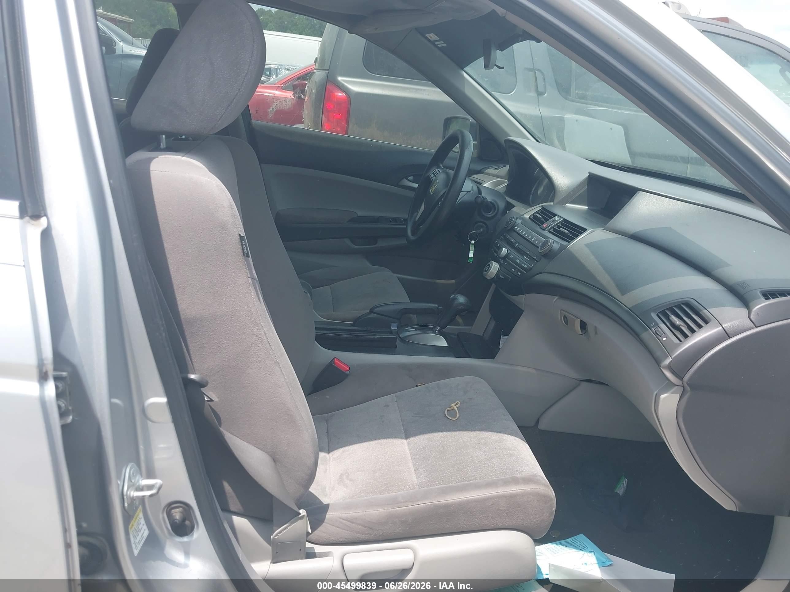 2010 Honda Accord 2.4 Lx-p Silver vin: 1HGCP2F45AA087910