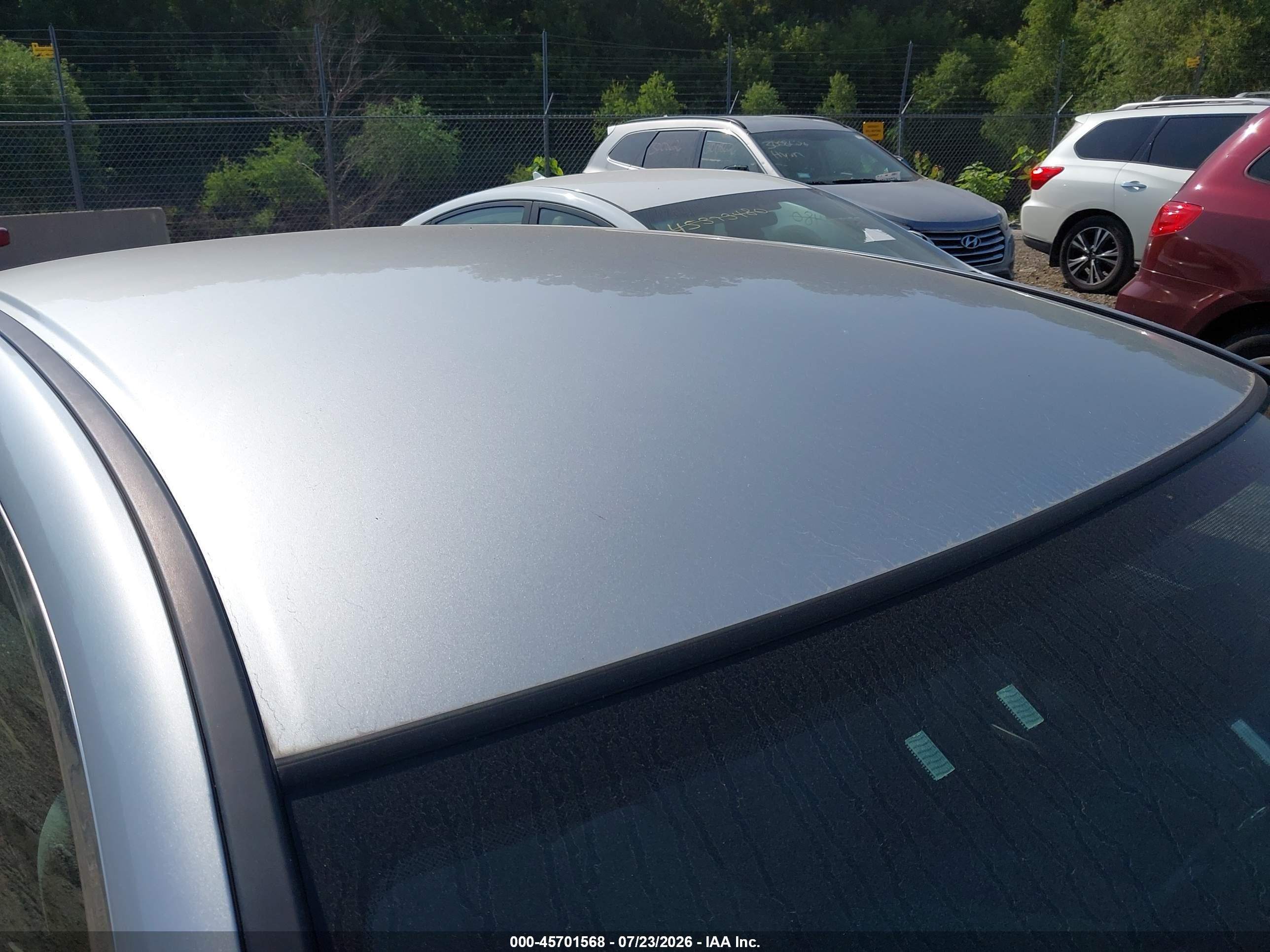 2010 Honda Accord 2.4 Lx-p Silver vin: 1HGCP2F45AA105502