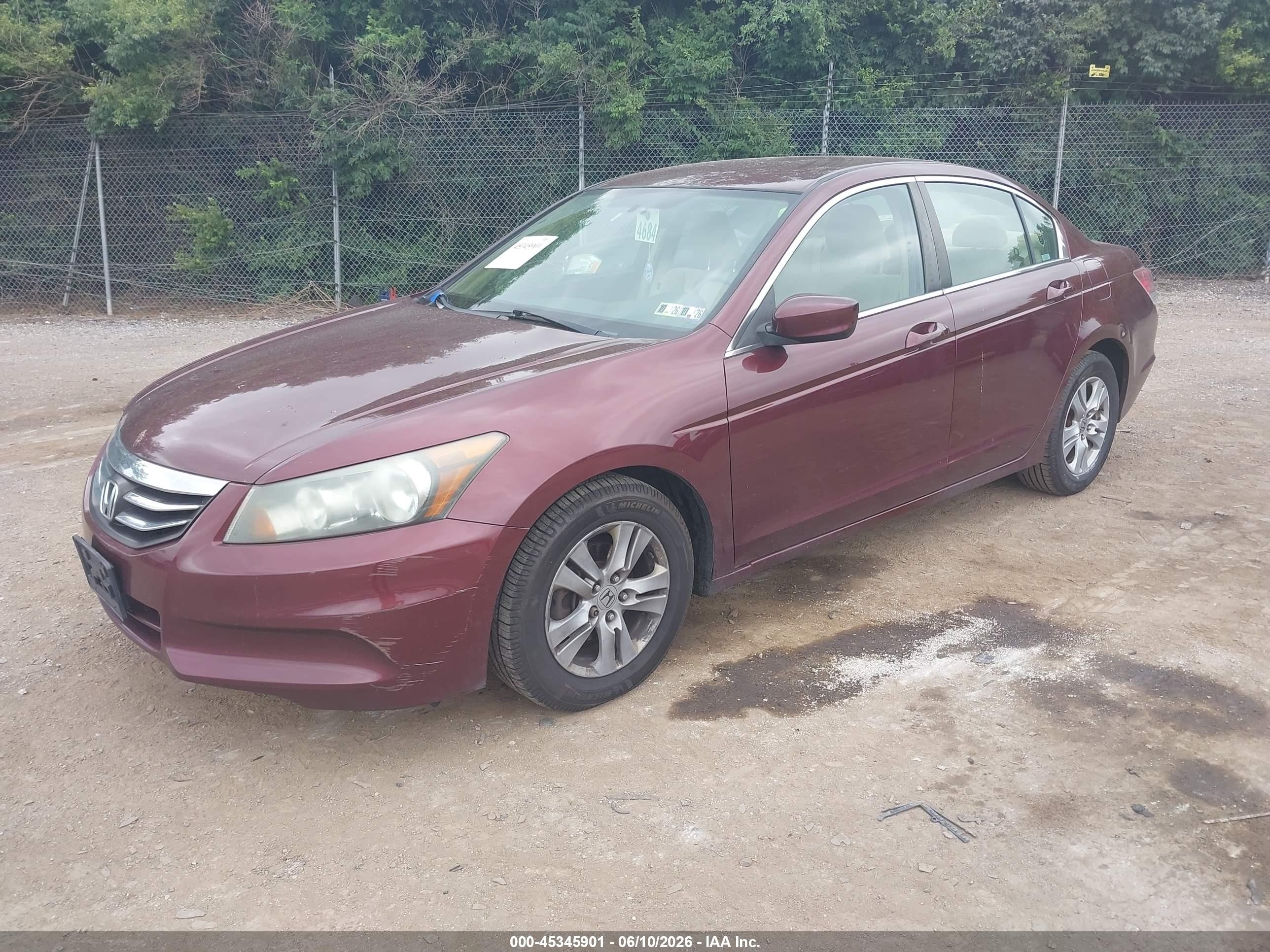 2011 Honda Accord 2.4 Lx-p Burgundy vin: 1HGCP2F45BA035243