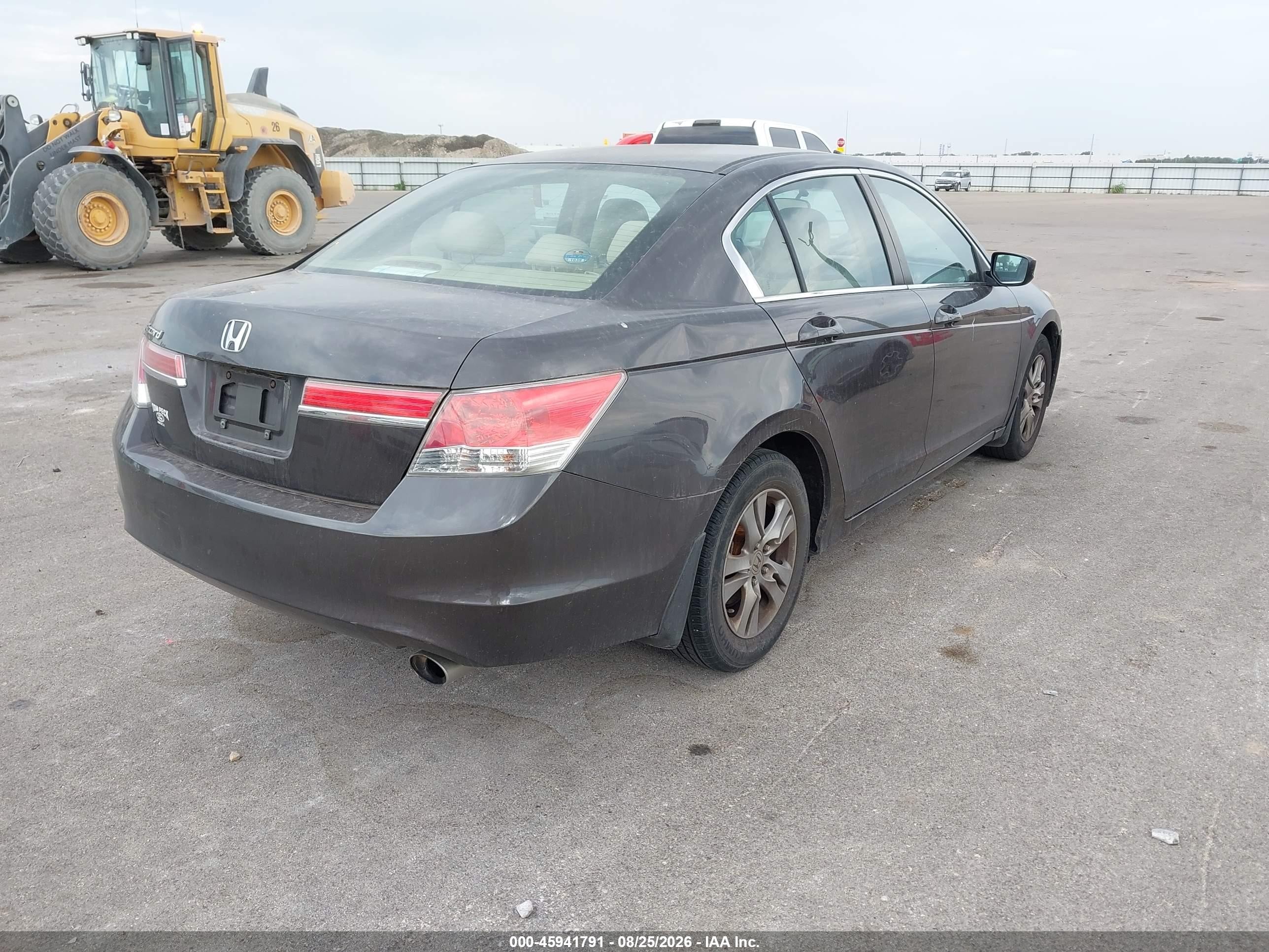 2011 Honda Accord 2.4 Lx-p Brown vin: 1HGCP2F45BA100639