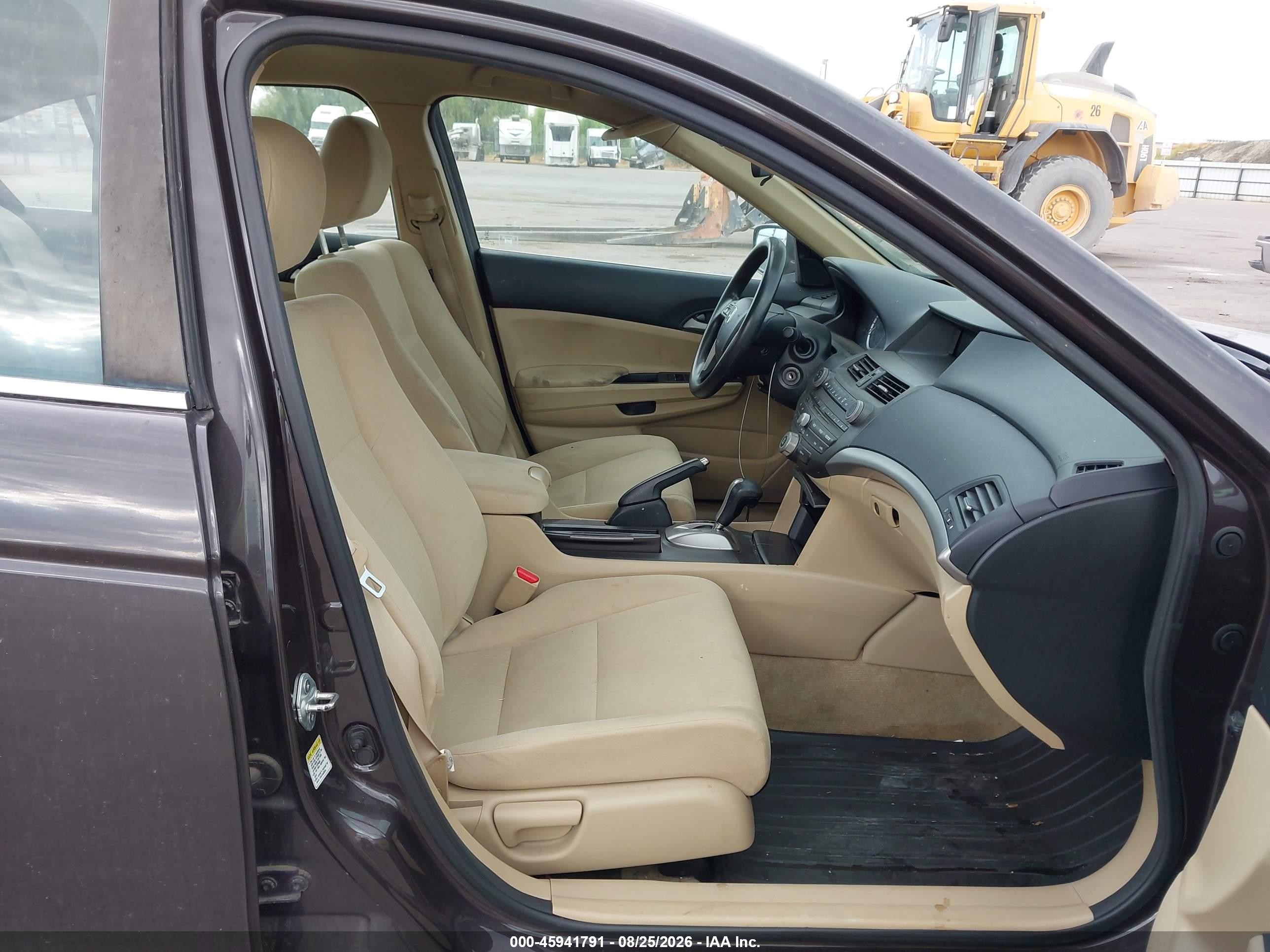 2011 Honda Accord 2.4 Lx-p Brown vin: 1HGCP2F45BA100639