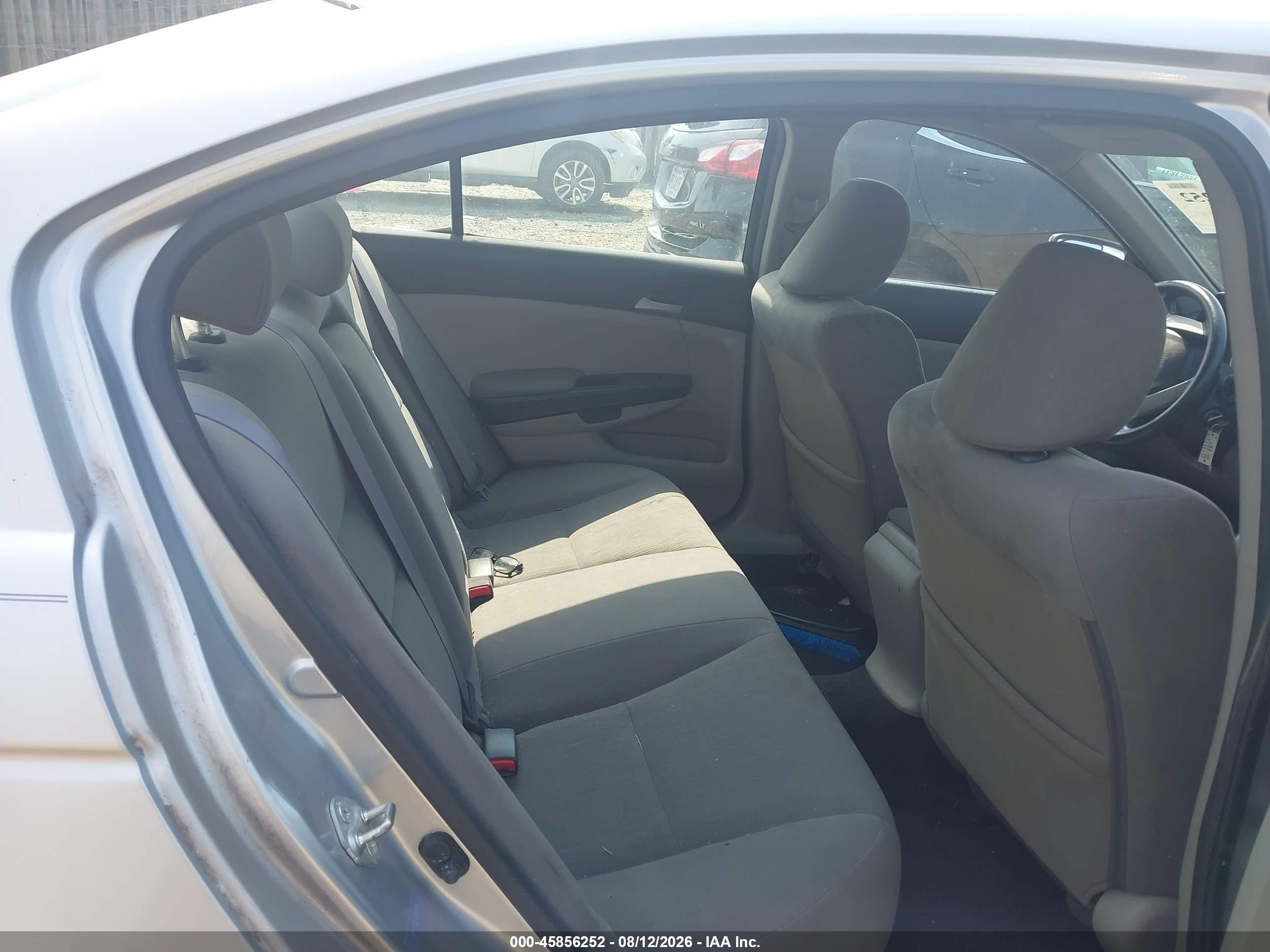 2011 Honda Accord 2.4 Lx-p Silver vin: 1HGCP2F45BA108370