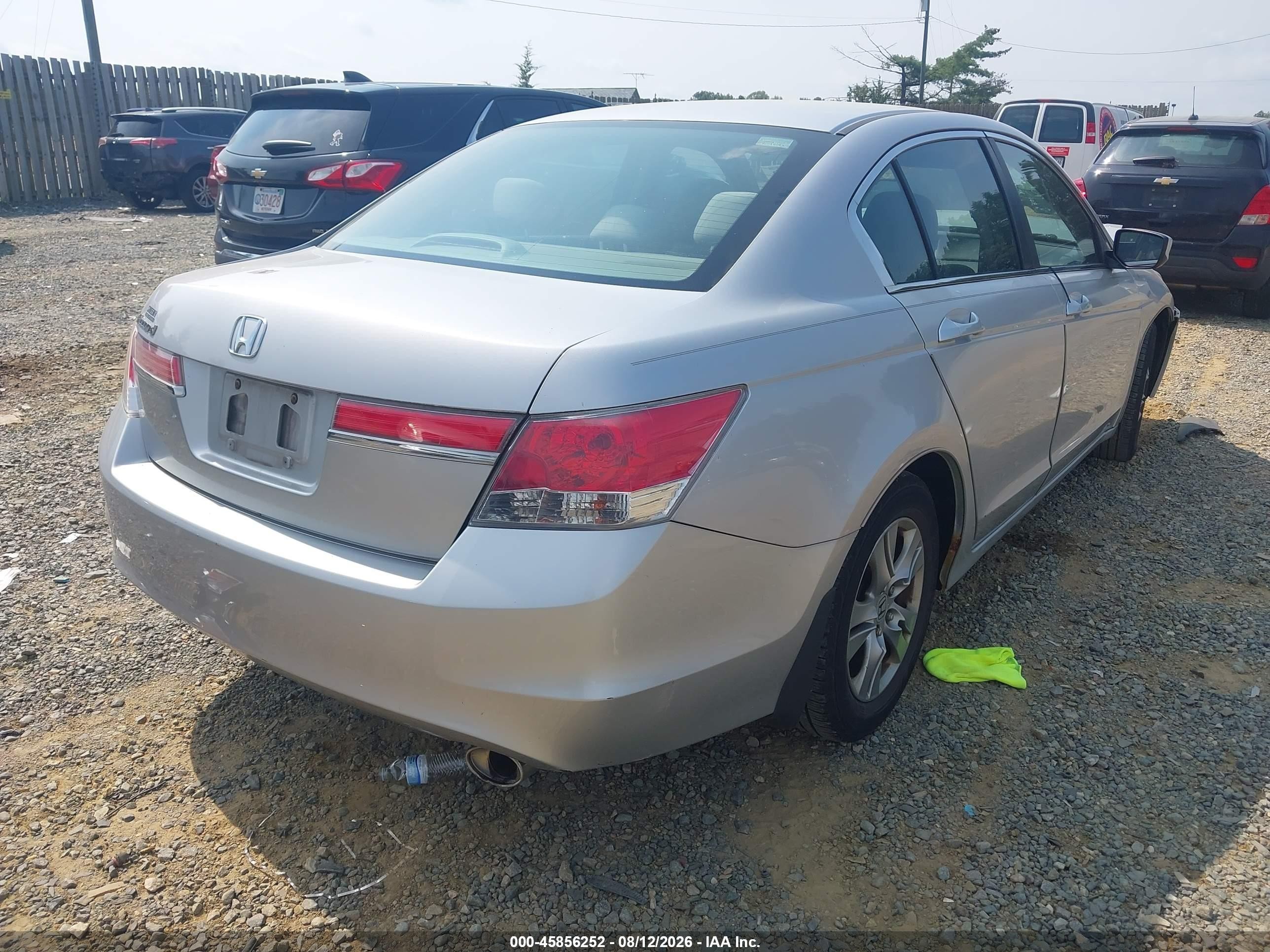 2011 Honda Accord 2.4 Lx-p Silver vin: 1HGCP2F45BA108370