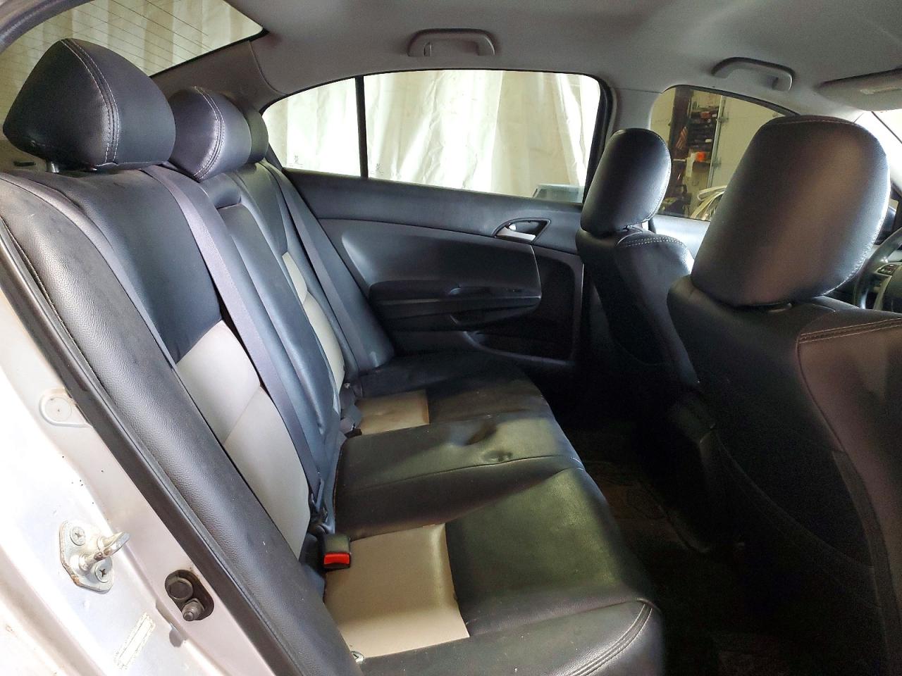 2010 Honda Accord Lxp Серебряный vin: 1HGCP2F46AA011502