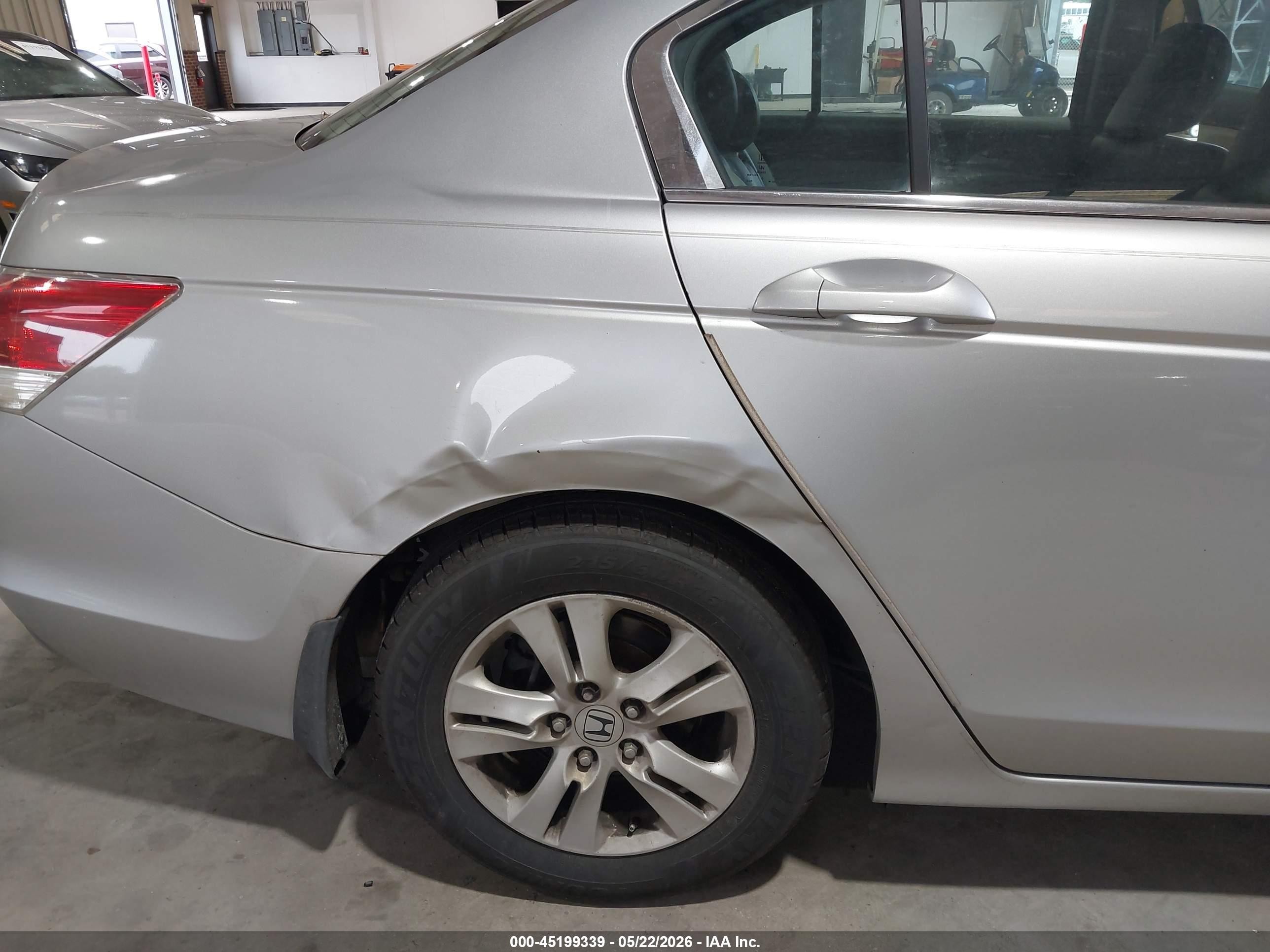 2010 Honda Accord 2.4 Lx-p Silver vin: 1HGCP2F46AA017140