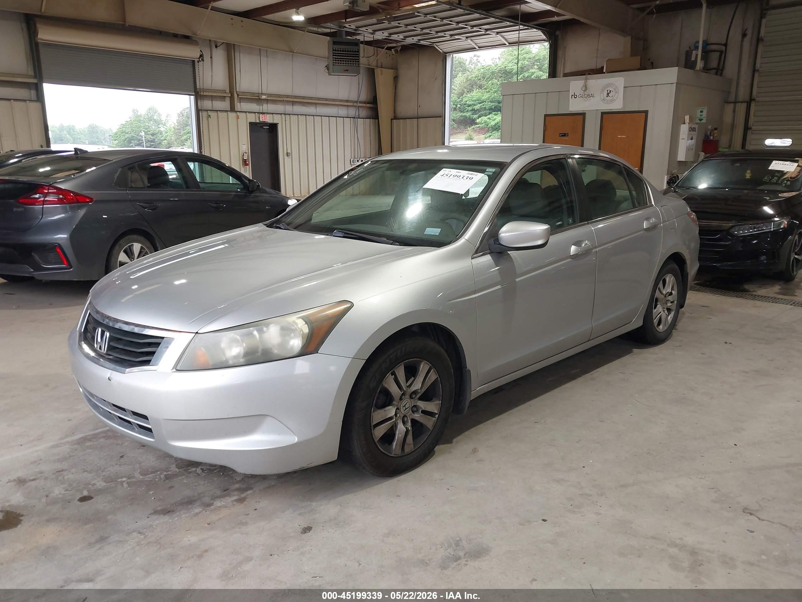 2010 Honda Accord 2.4 Lx-p Silver vin: 1HGCP2F46AA017140