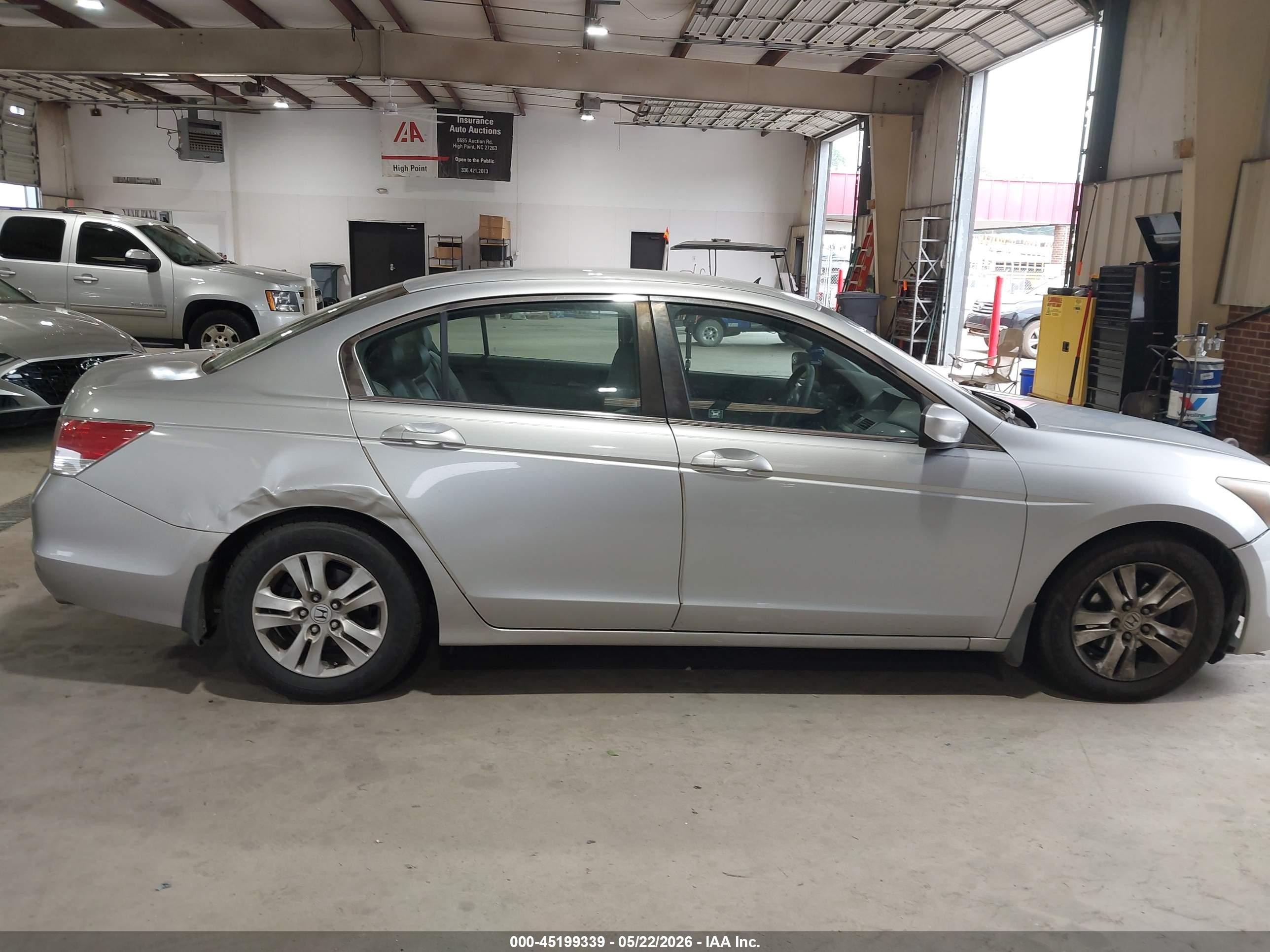 2010 Honda Accord 2.4 Lx-p Silver vin: 1HGCP2F46AA017140