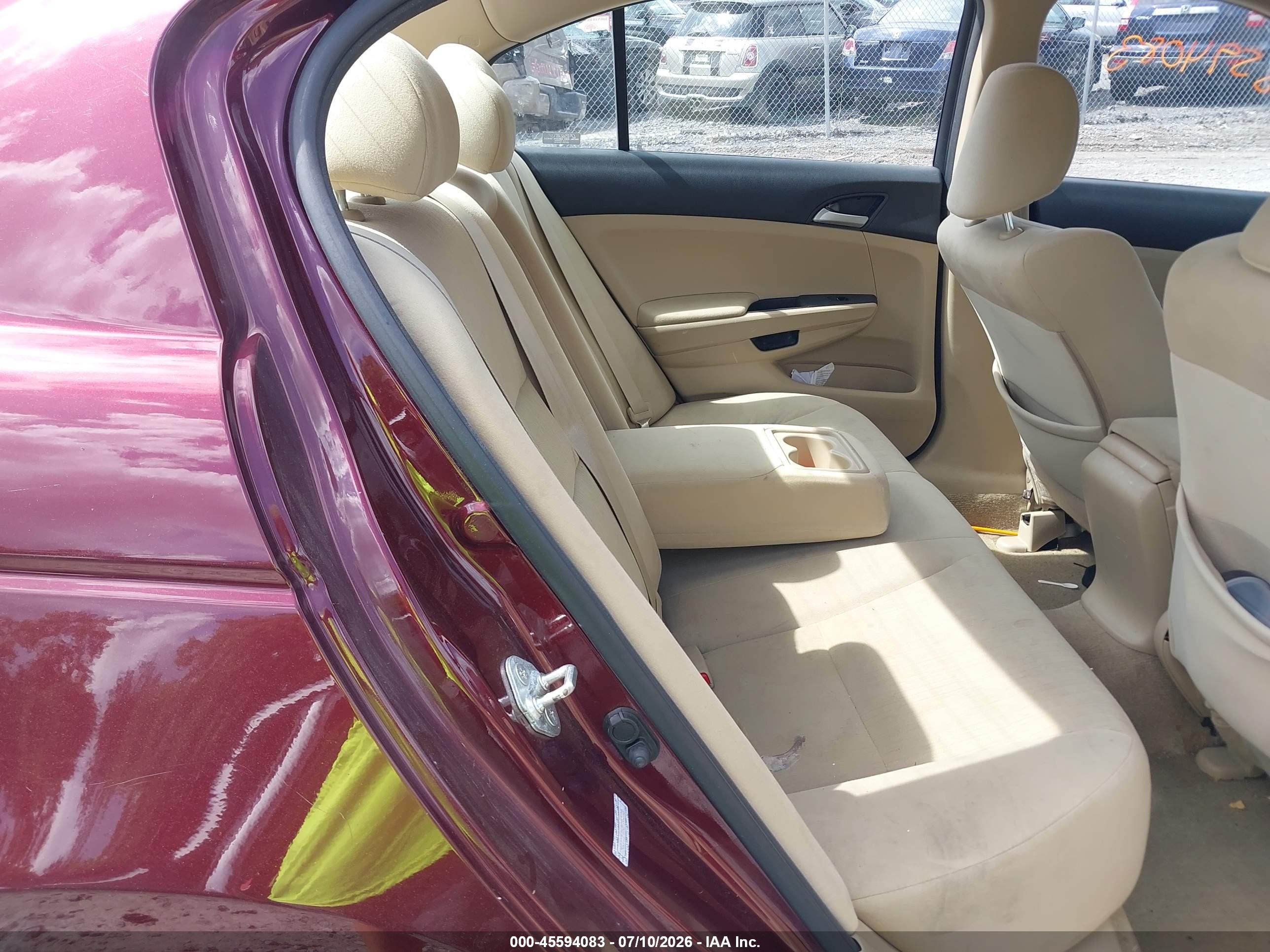 2011 Honda Accord 2.4 Lx-p Burgundy vin: 1HGCP2F46BA065786