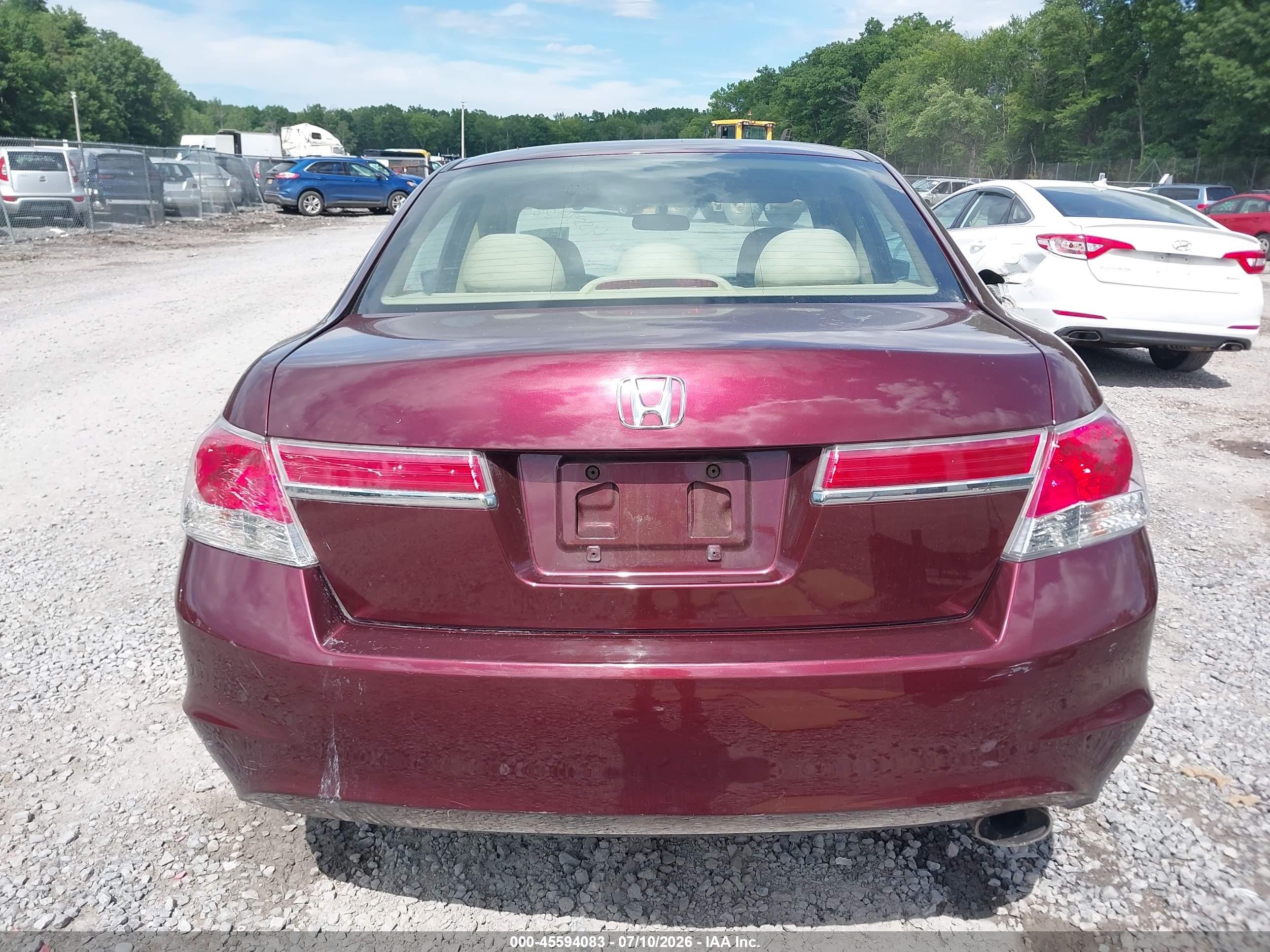 2011 Honda Accord 2.4 Lx-p Burgundy vin: 1HGCP2F46BA065786