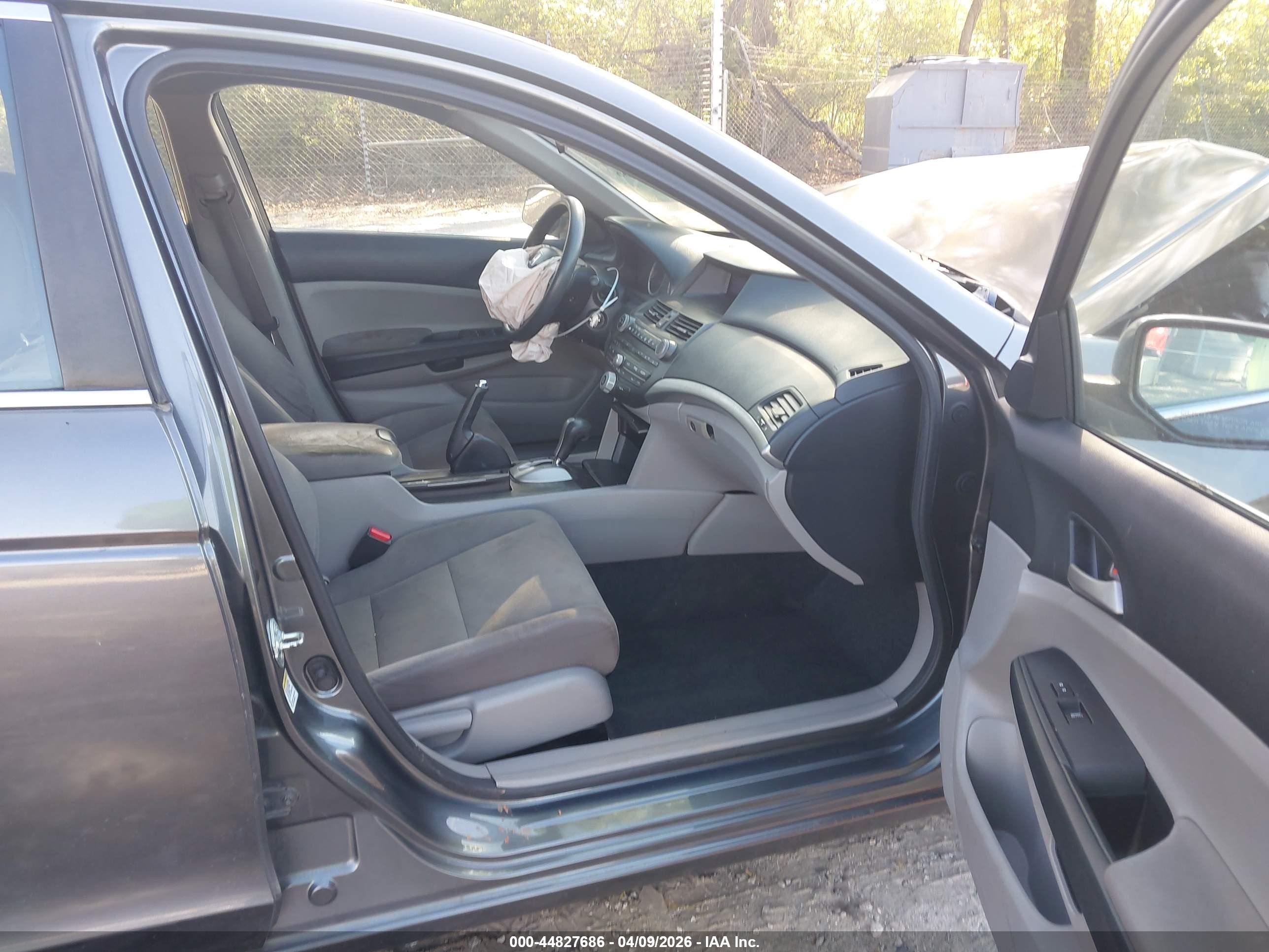 2011 Honda Accord 2.4 Lx-p Gray vin: 1HGCP2F46BA081602