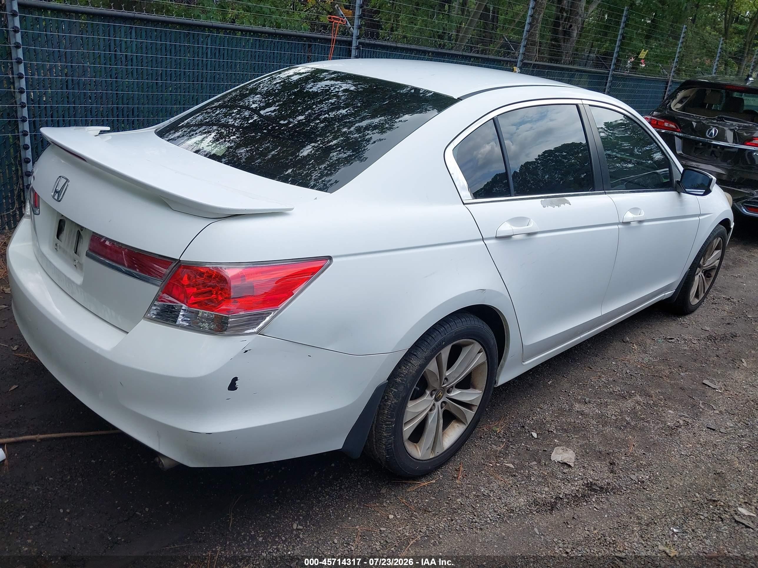 2011 Honda Accord 2.4 Lx-p White vin: 1HGCP2F46BA087853