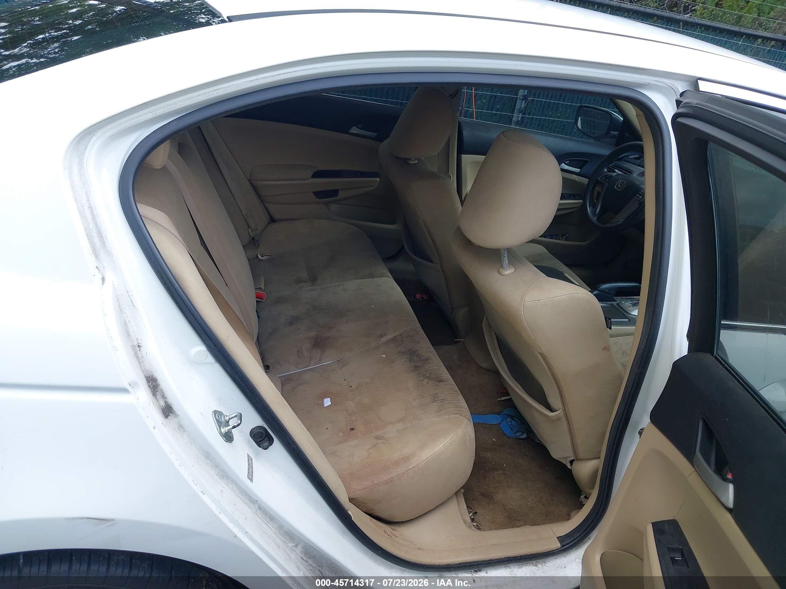 2011 Honda Accord 2.4 Lx-p White vin: 1HGCP2F46BA087853