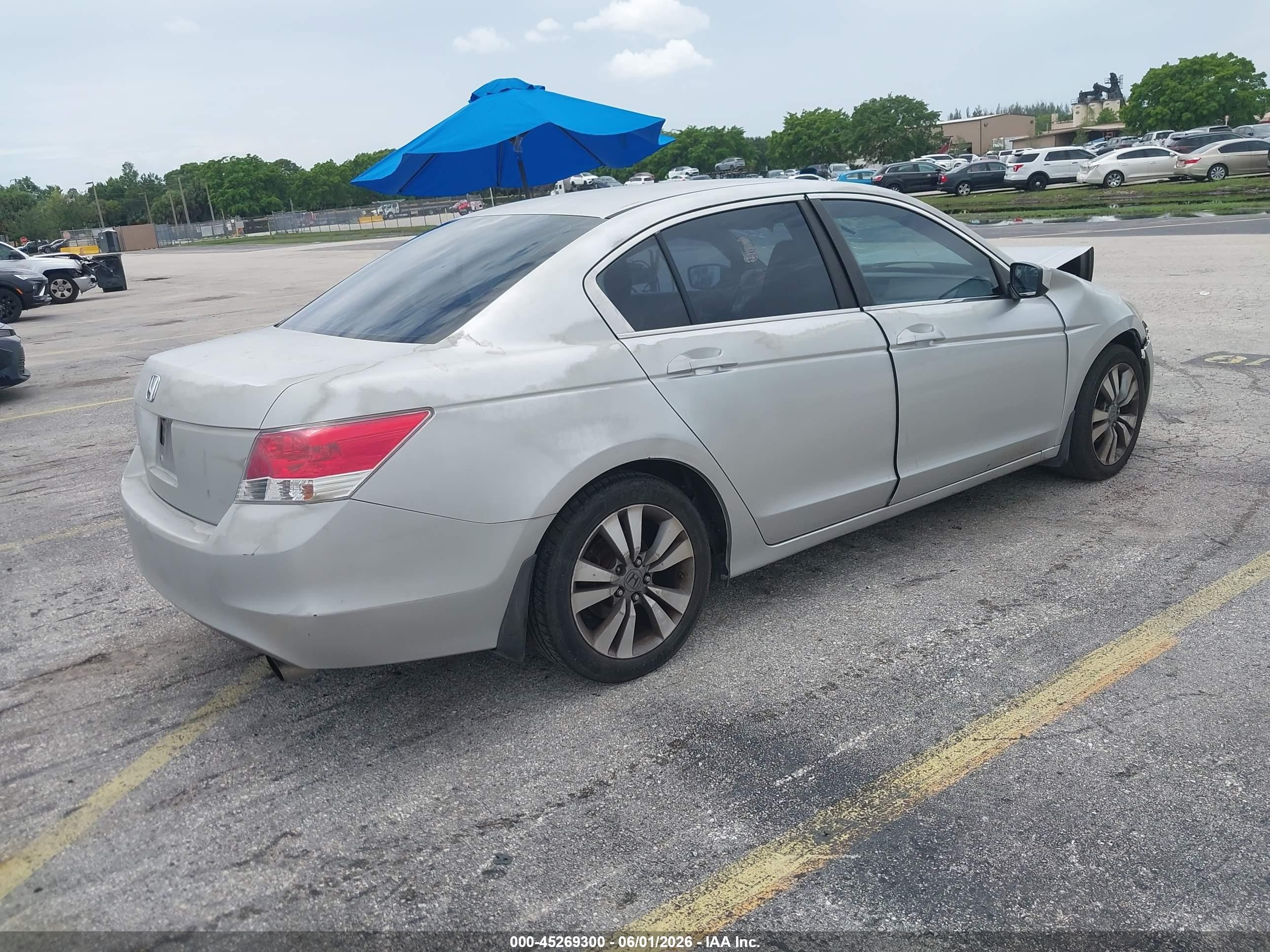 2010 Honda Accord 2.4 Lx-p Серебряный vin: 1HGCP2F47AA107820