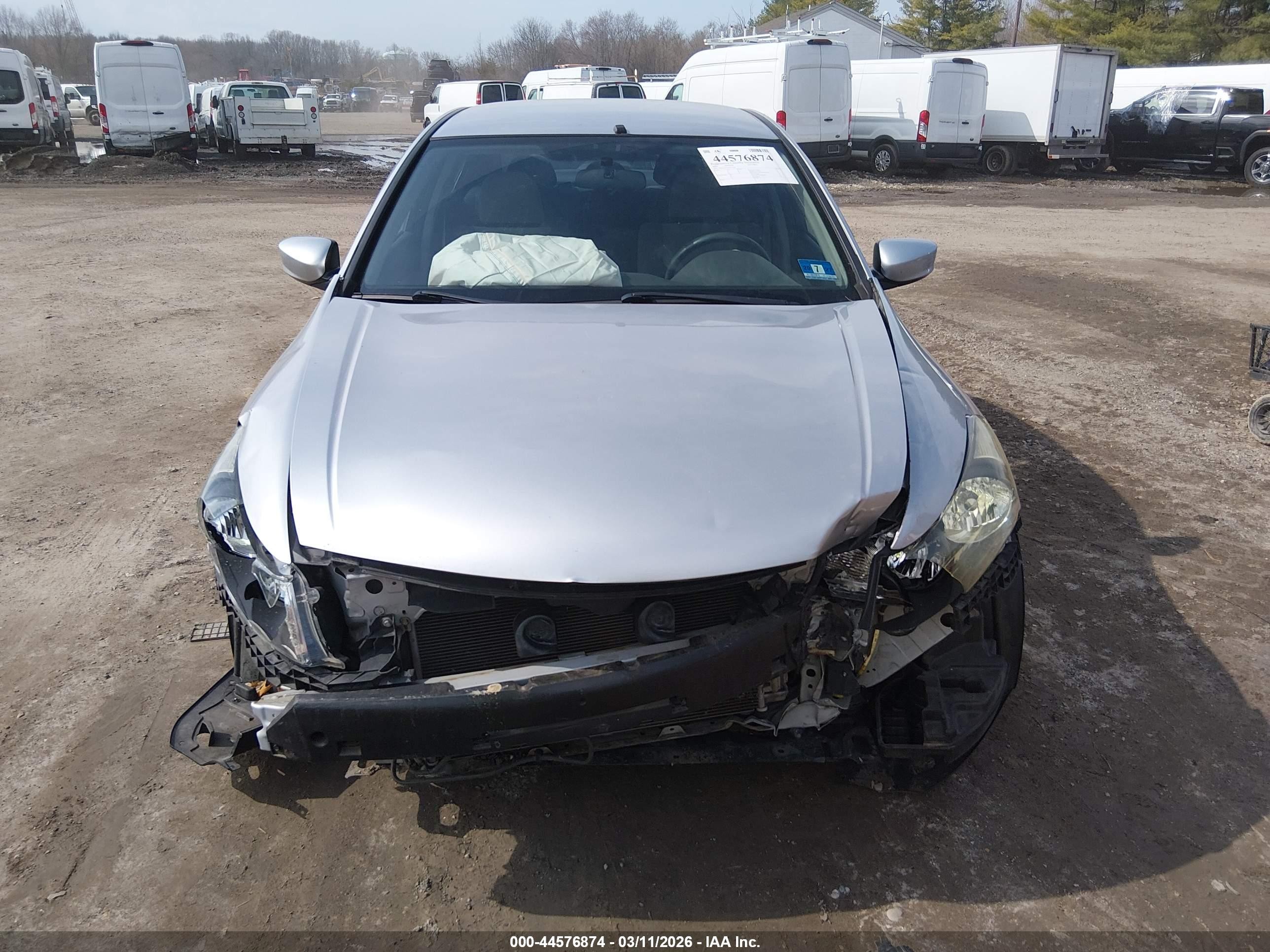 2010 Honda Accord 2.4 Lx-p Silver vin: 1HGCP2F47AA135245