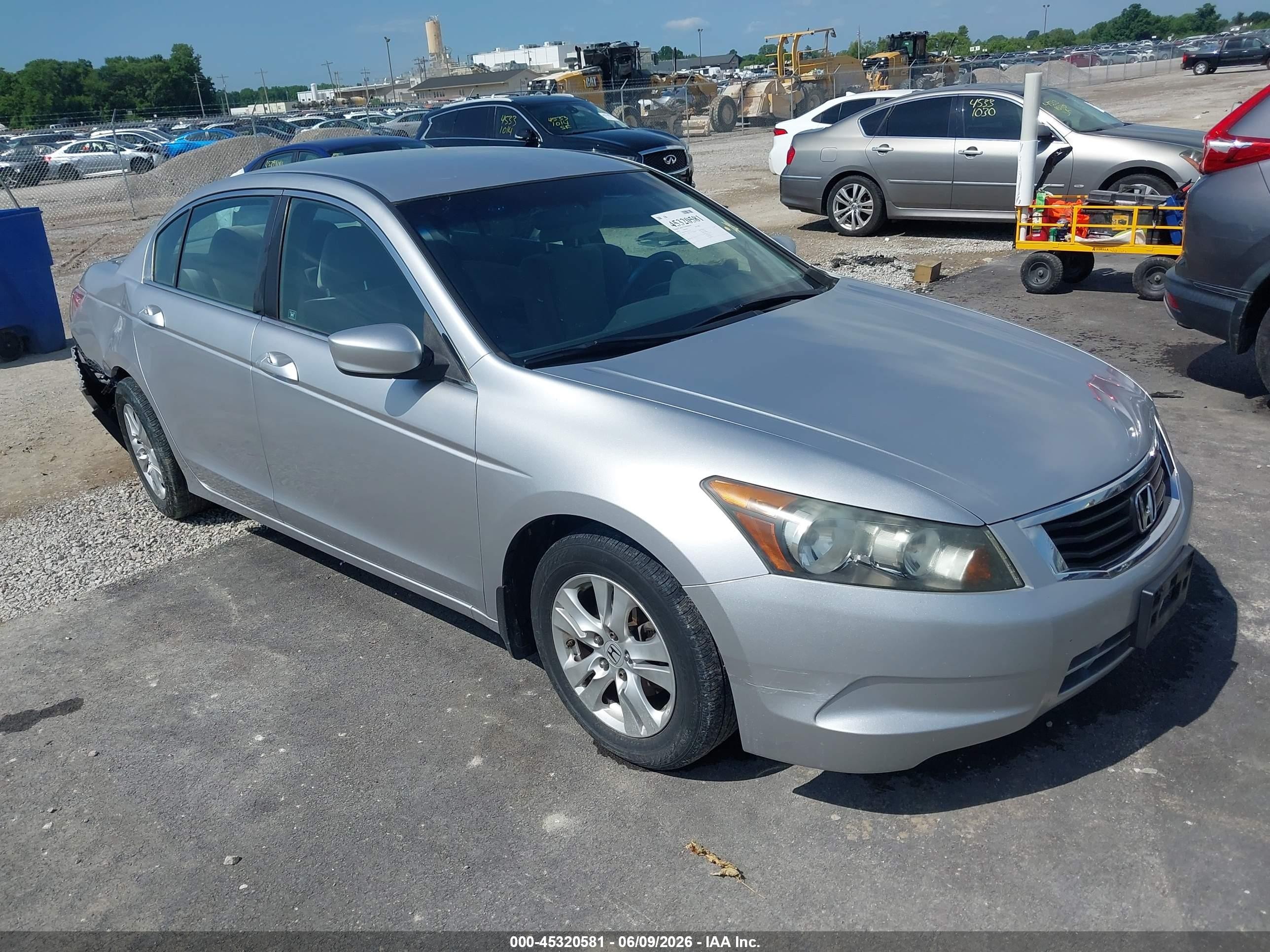 2010 Honda Accord 2.4 Lx-p Silver vin: 1HGCP2F47AA161215