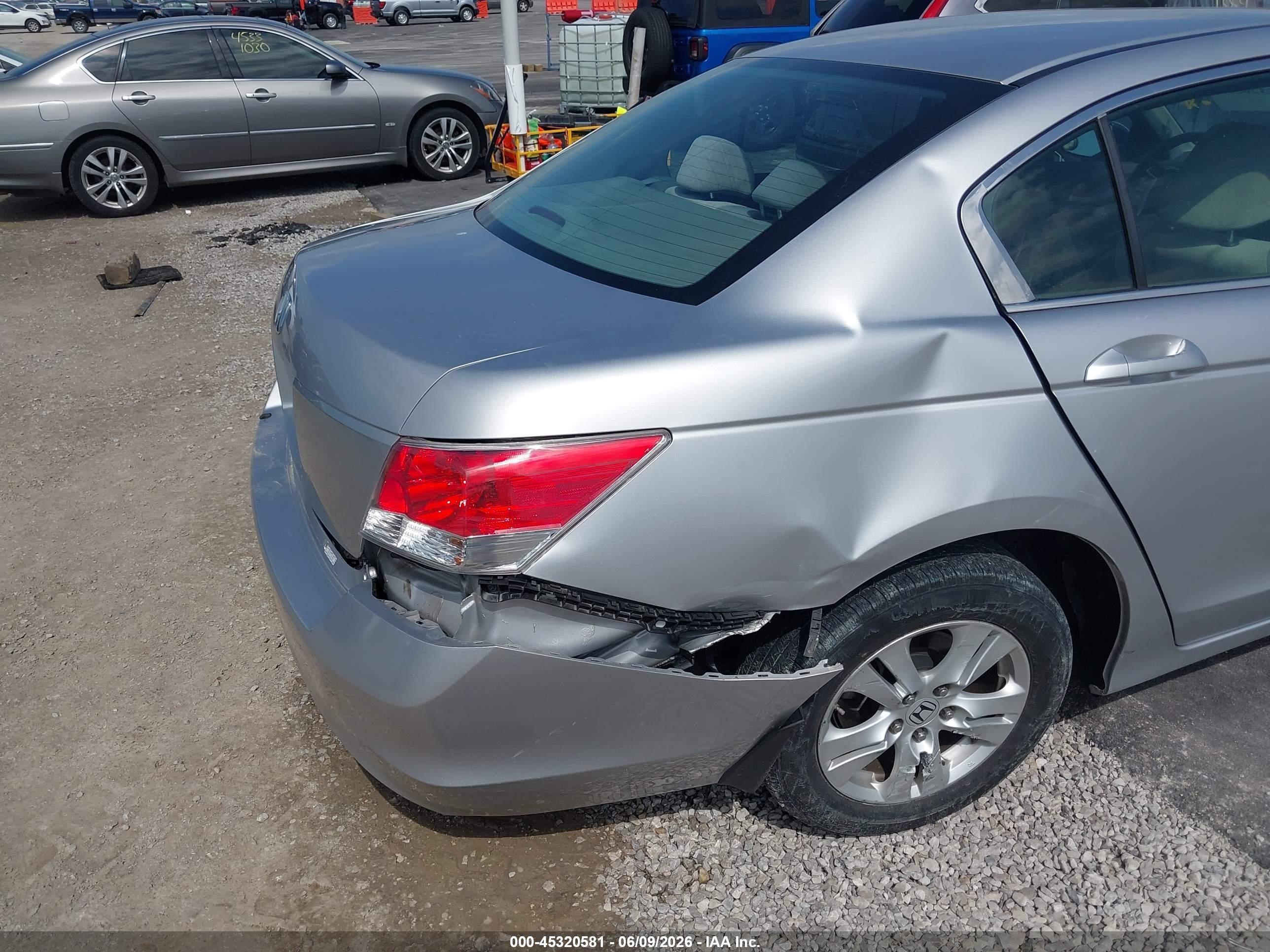 2010 Honda Accord 2.4 Lx-p Silver vin: 1HGCP2F47AA161215