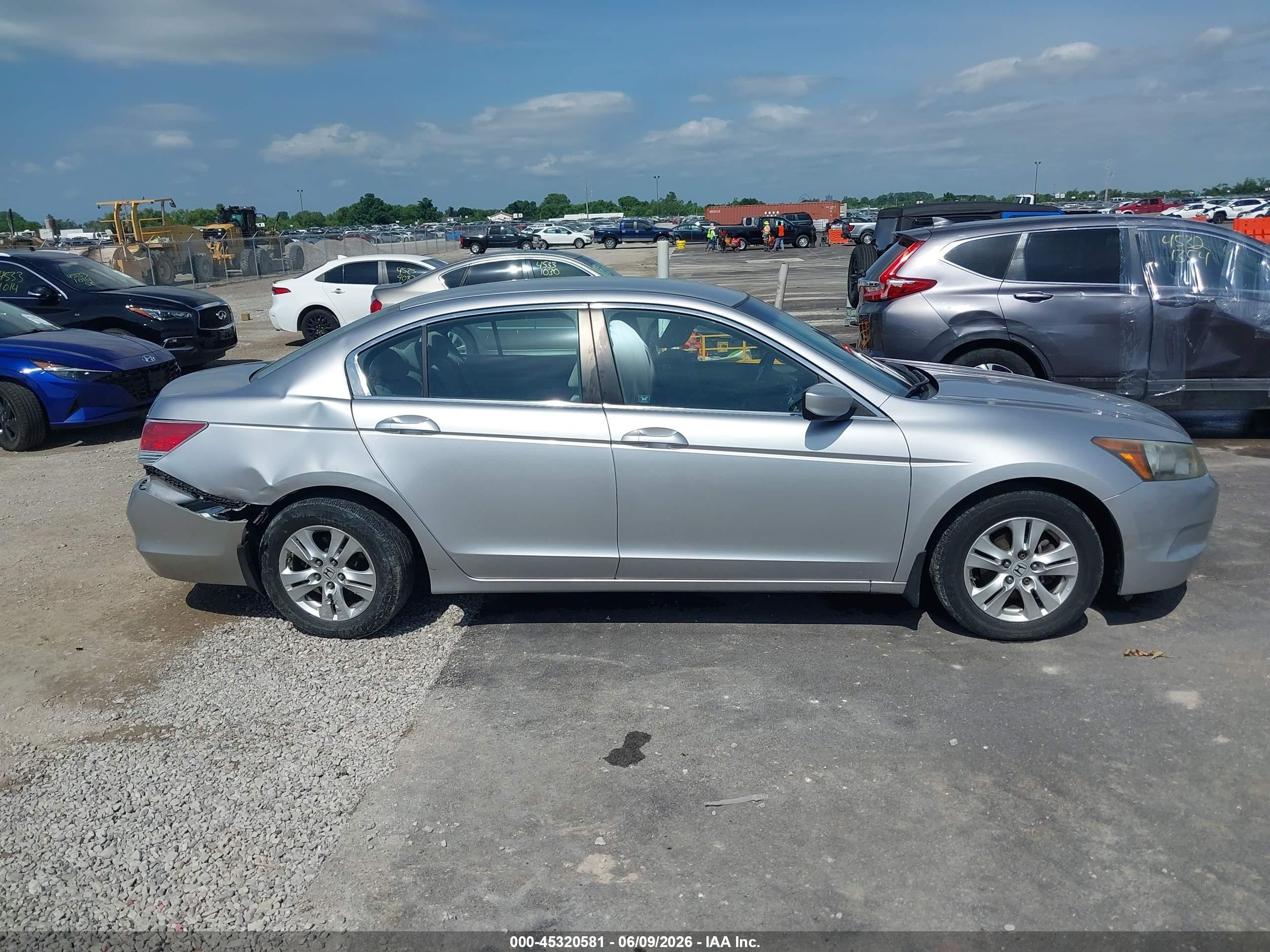 2010 Honda Accord 2.4 Lx-p Silver vin: 1HGCP2F47AA161215