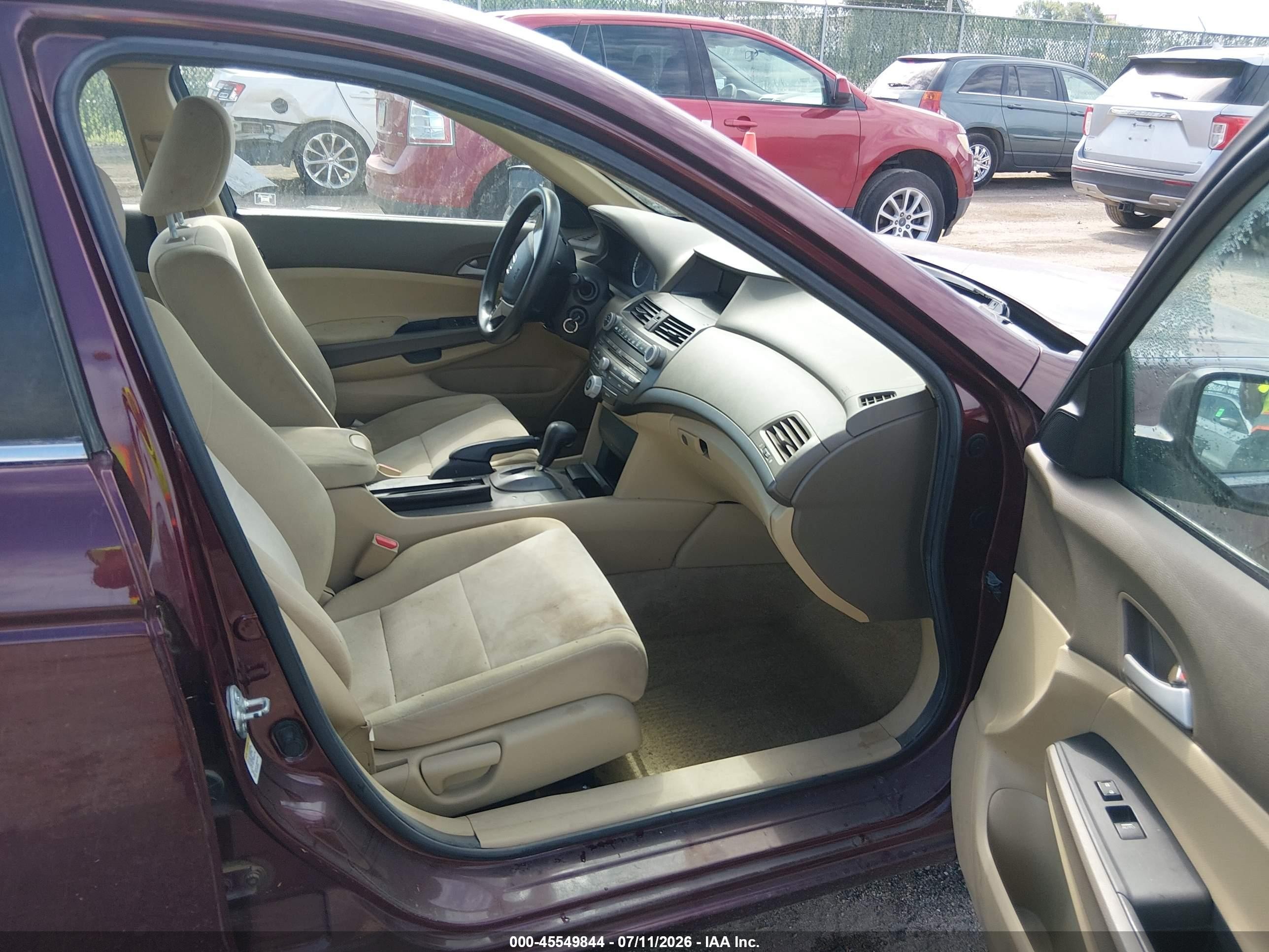 2010 Honda Accord 2.4 Lx-p Purple vin: 1HGCP2F47AA174000
