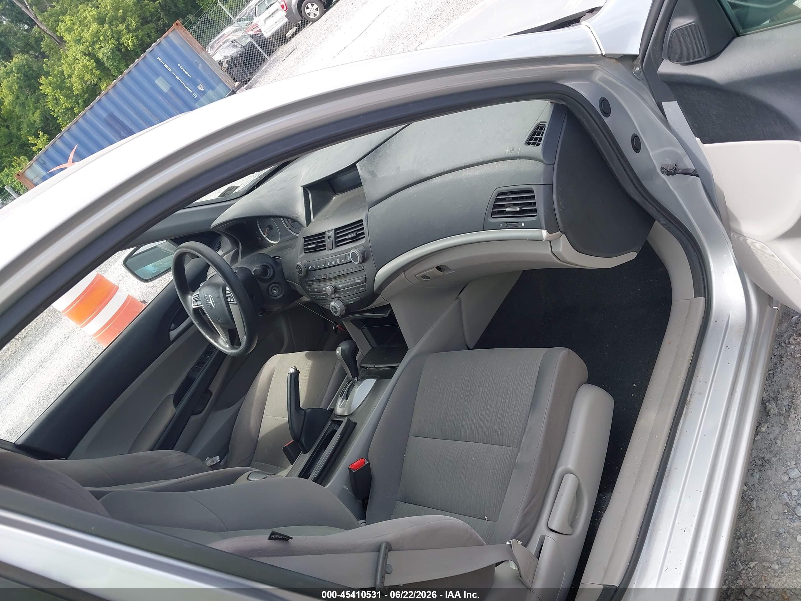 2012 Honda Accord 2.4 Lx-p Silver vin: 1HGCP2F47CA001449