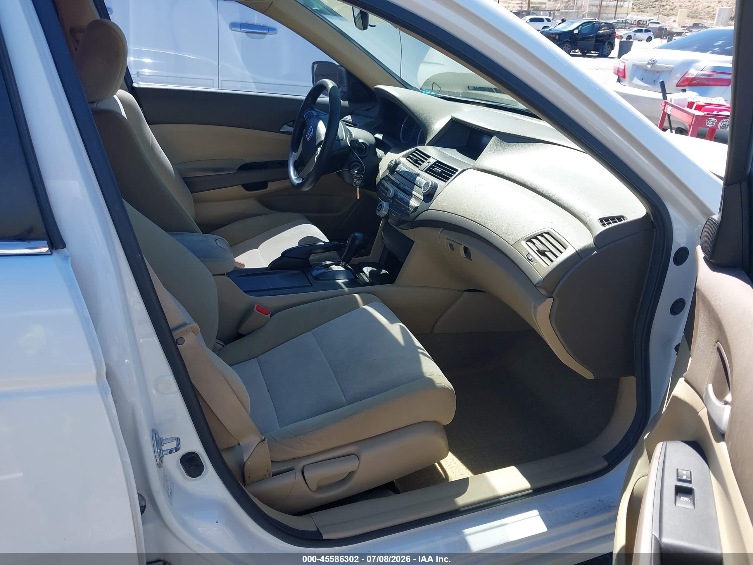2010 Honda Accord 2.4 Lx-p Белый vin: 1HGCP2F48AA131625