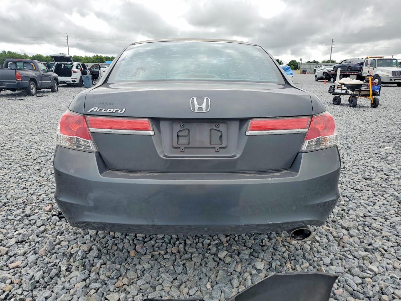 2011 Hond Accord Charcoal vin: 1HGCP2F48BA015147