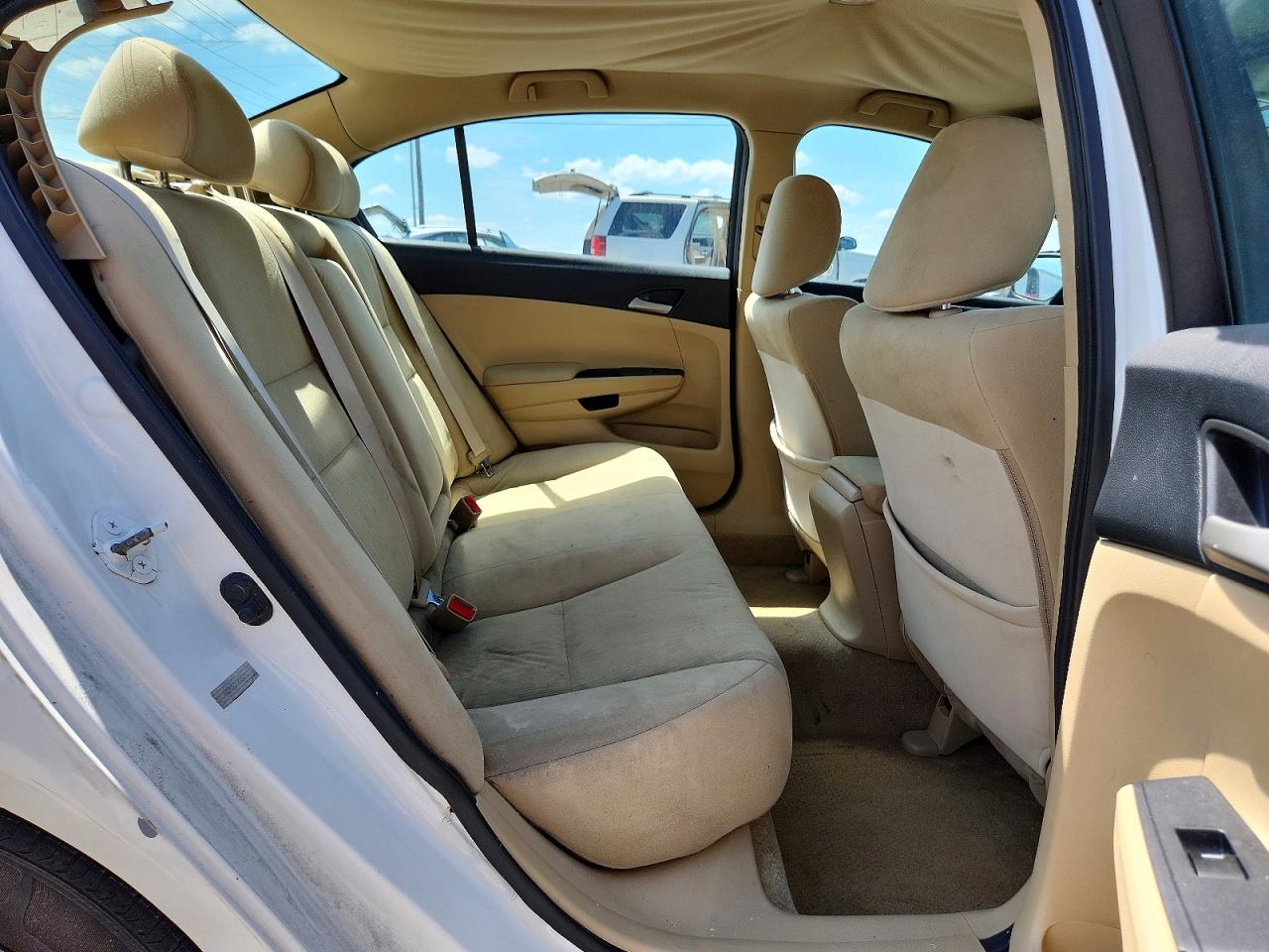 2011 Honda Accord Lxp White vin: 1HGCP2F48BA072674