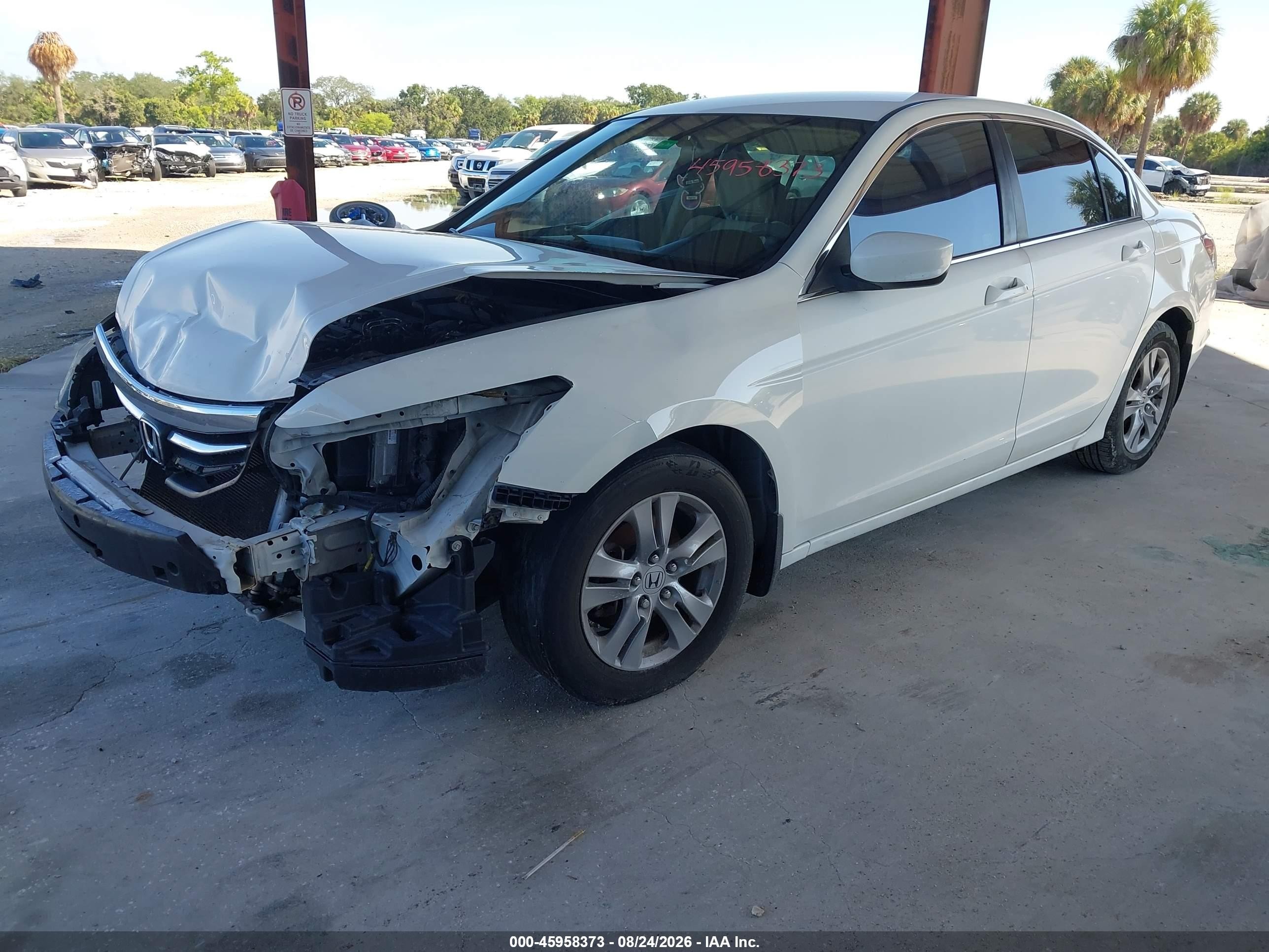 2011 Honda Accord 2.4 Lx-p White vin: 1HGCP2F48BA125406