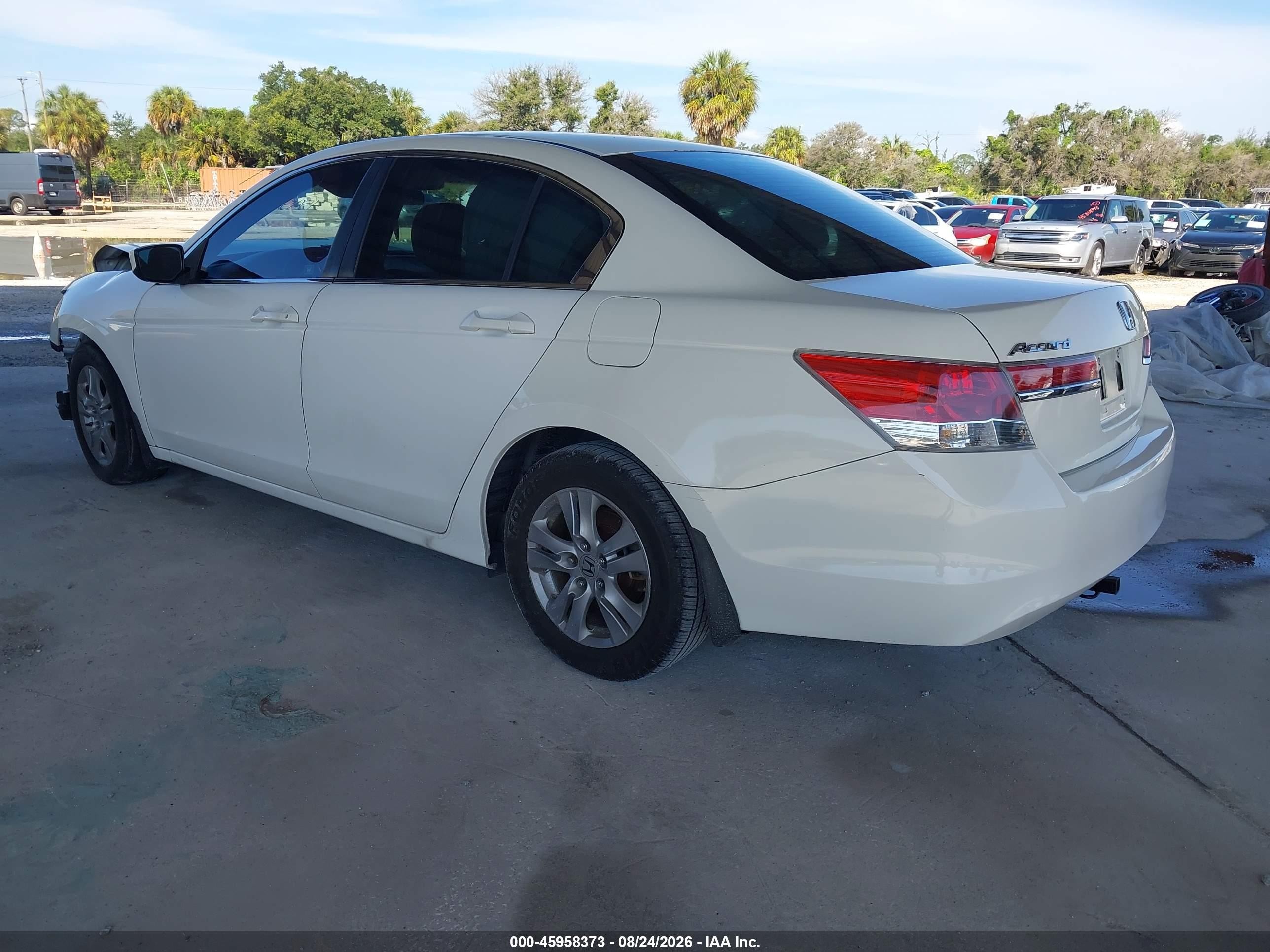 2011 Honda Accord 2.4 Lx-p White vin: 1HGCP2F48BA125406