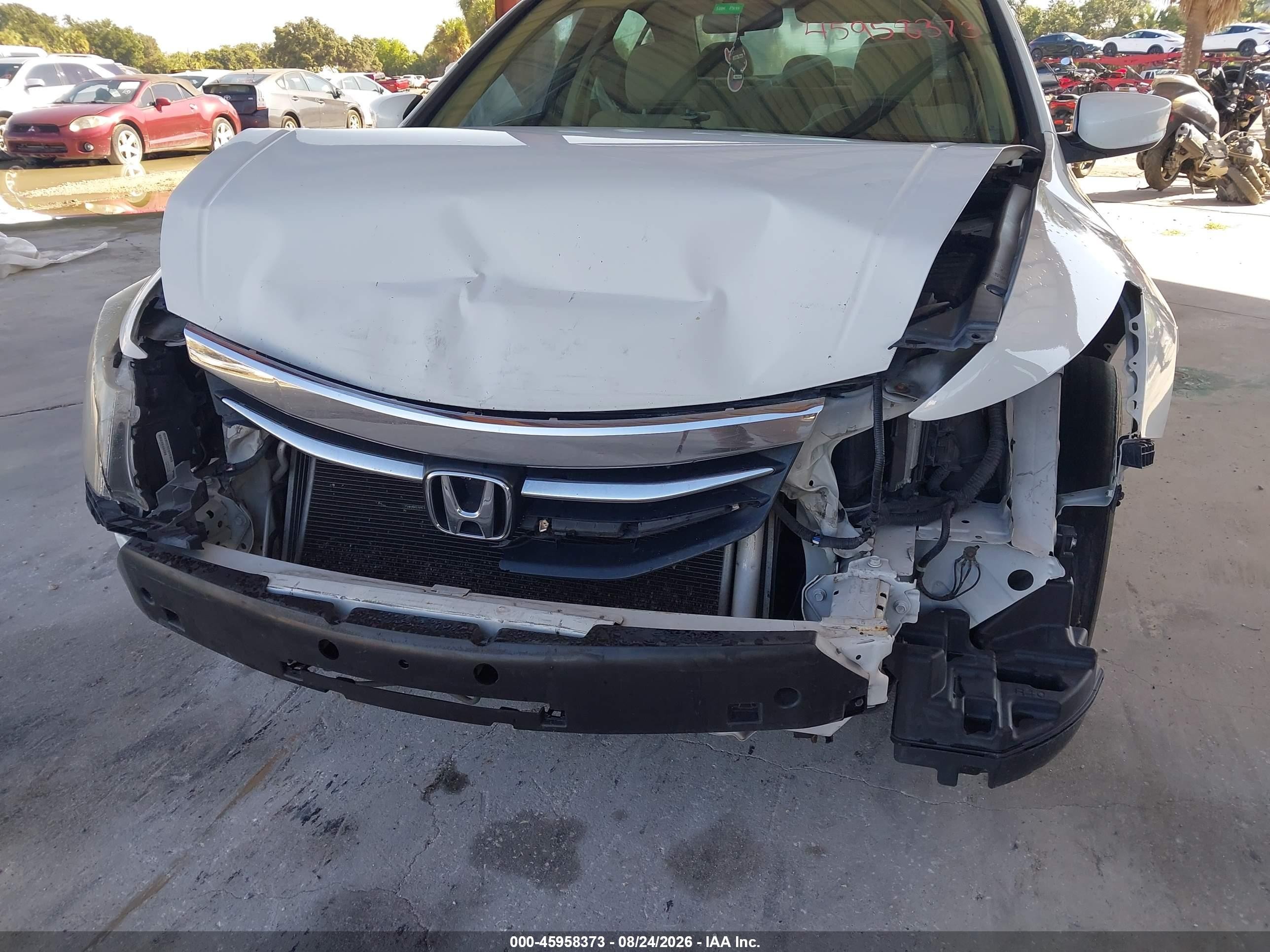 2011 Honda Accord 2.4 Lx-p White vin: 1HGCP2F48BA125406