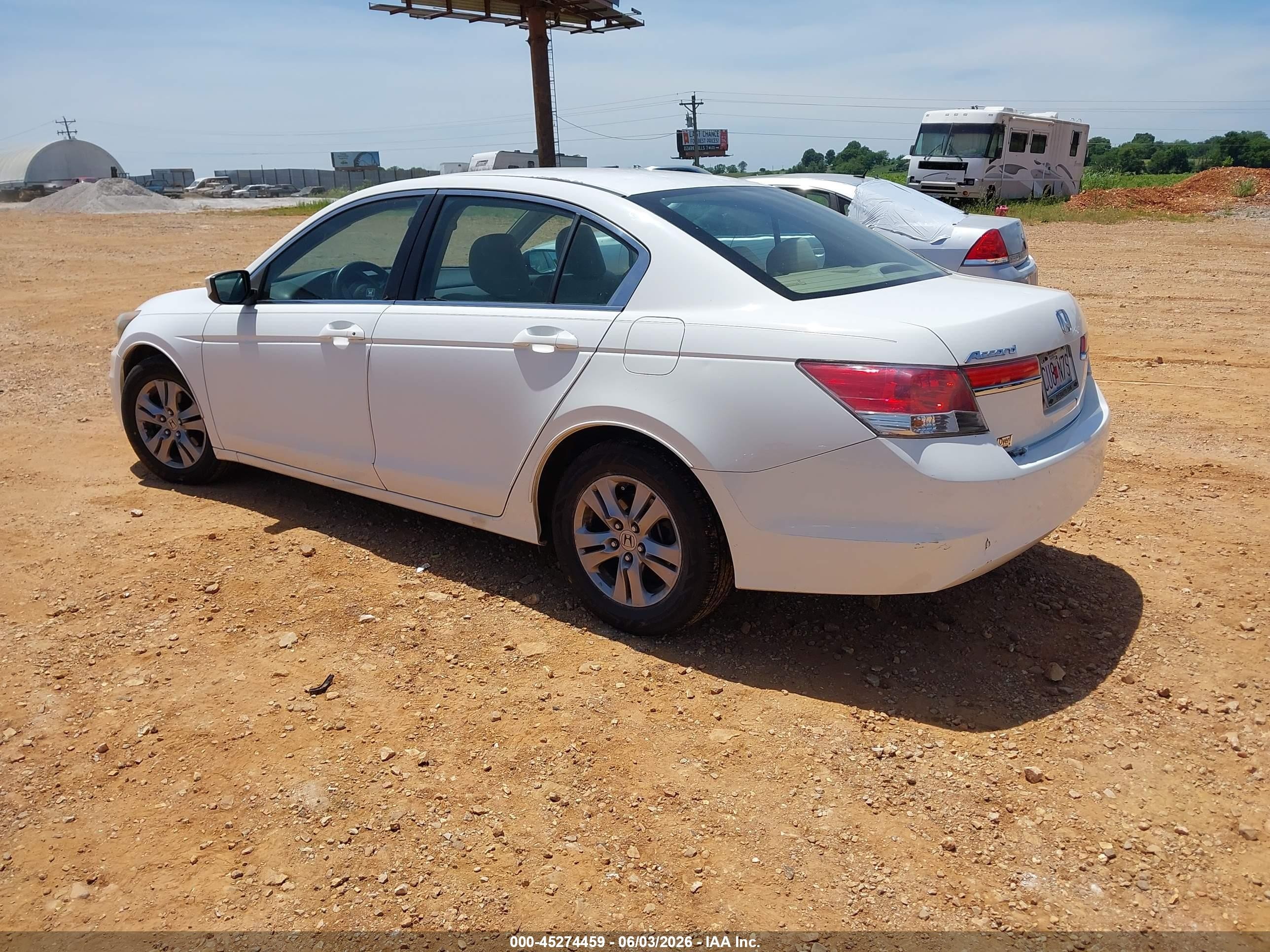 2011 Honda Accord 2.4 Lx-p White vin: 1HGCP2F48BA147499