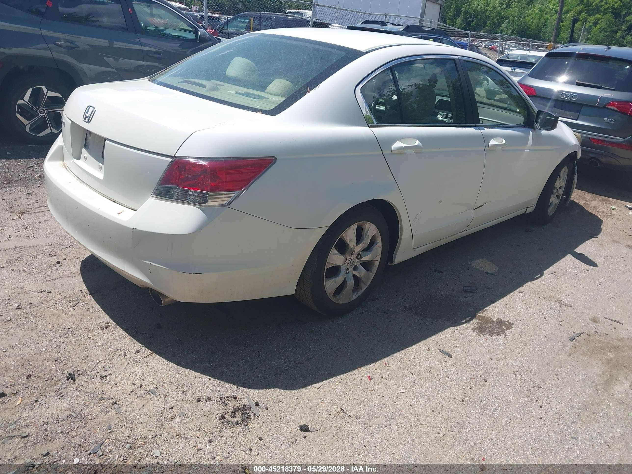 2010 Honda Accord 2.4 Lx-p White vin: 1HGCP2F49AA009355