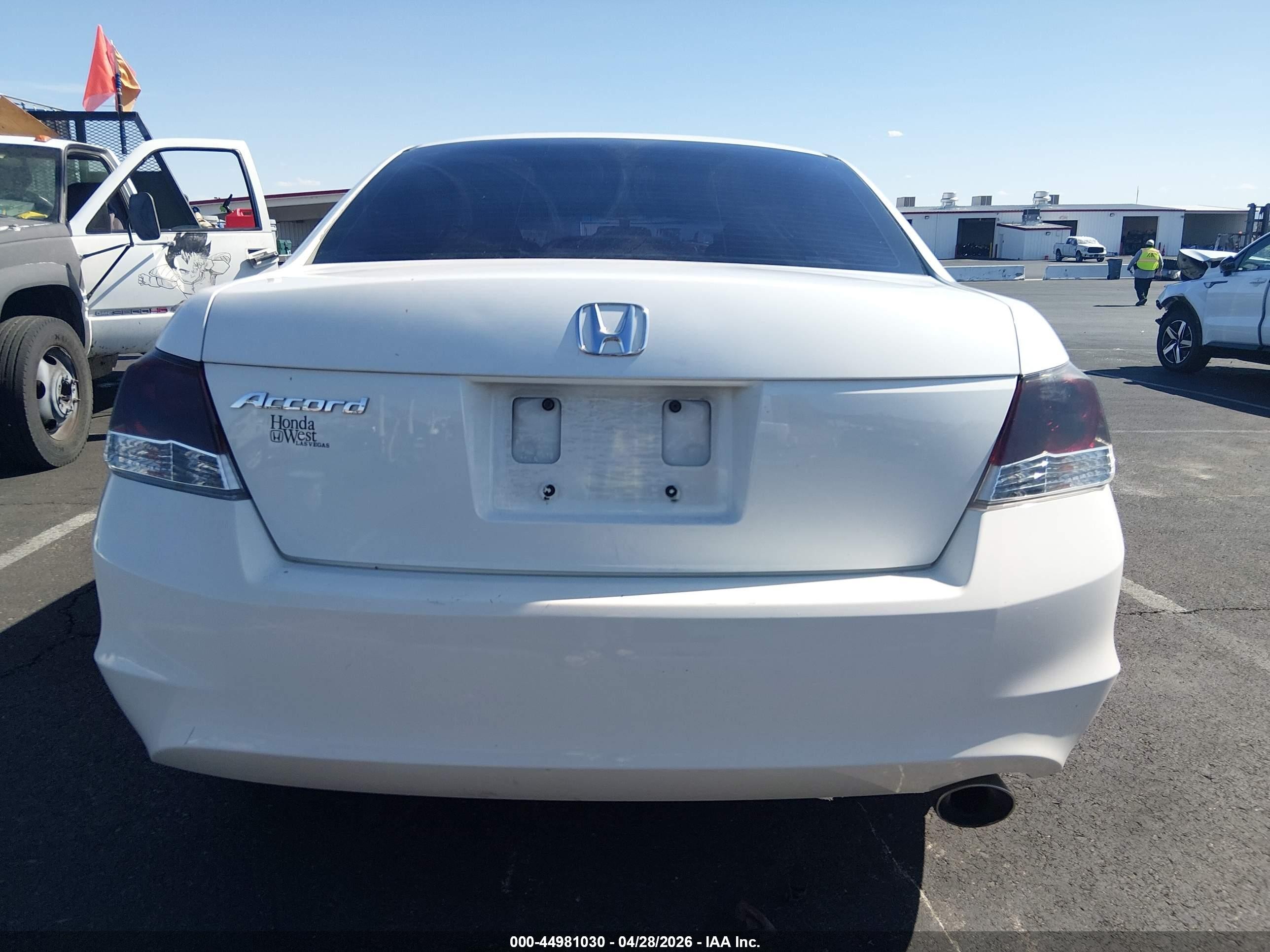 2010 Honda Accord 2.4 Lx-p White vin: 1HGCP2F49AA021408
