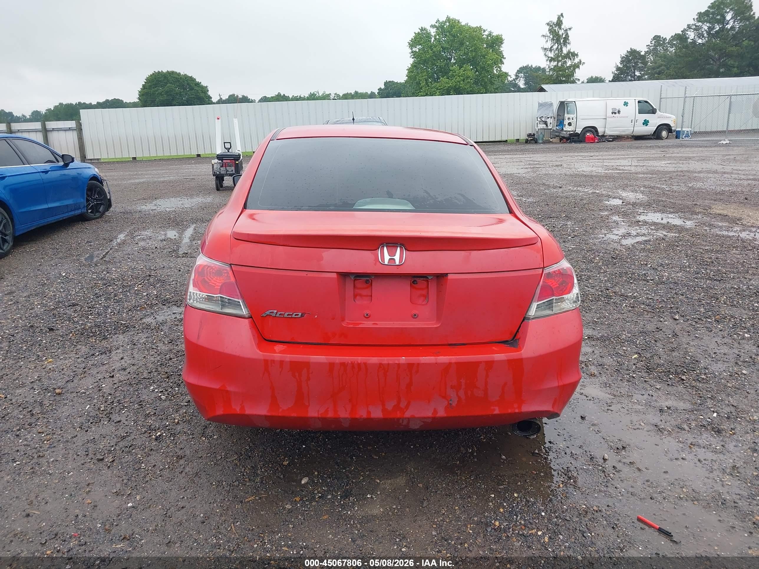 2010 Honda Accord 2.4 Lx-p Red vin: 1HGCP2F49AA053694