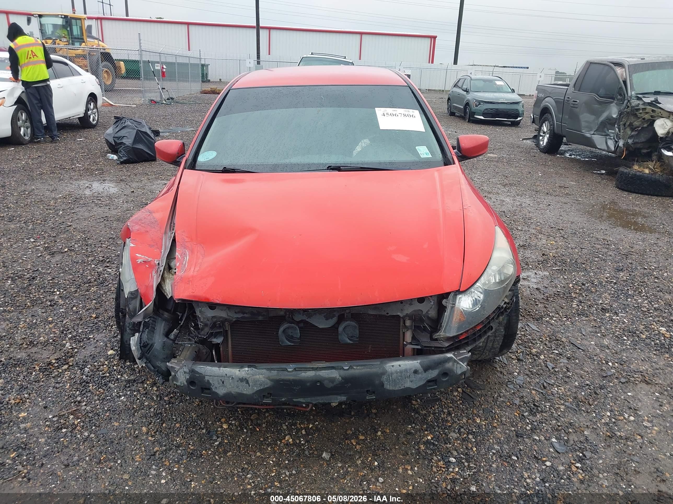 2010 Honda Accord 2.4 Lx-p Red vin: 1HGCP2F49AA053694