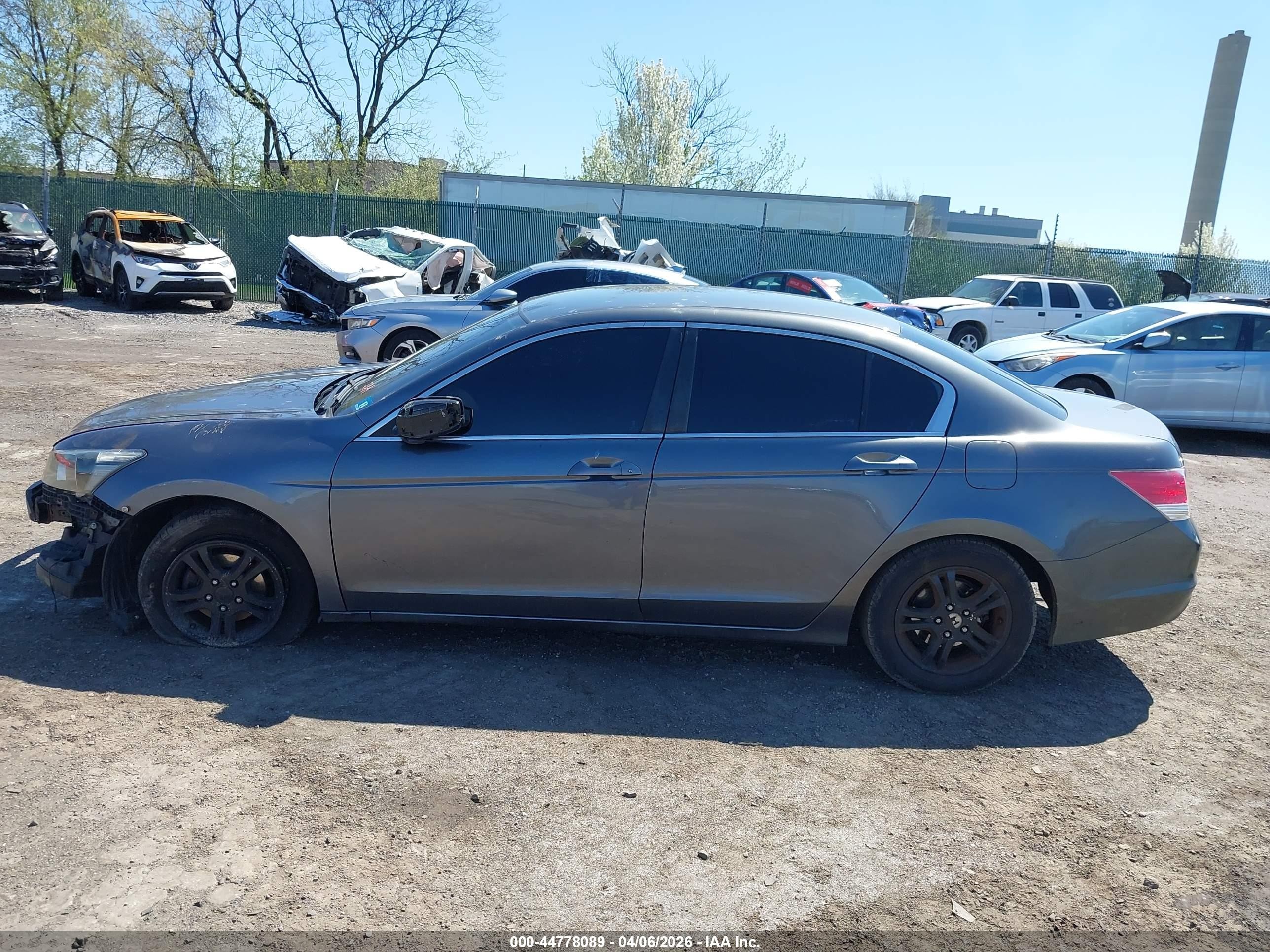 2010 Honda Accord 2.4 Lx-p Gray vin: 1HGCP2F49AA130094
