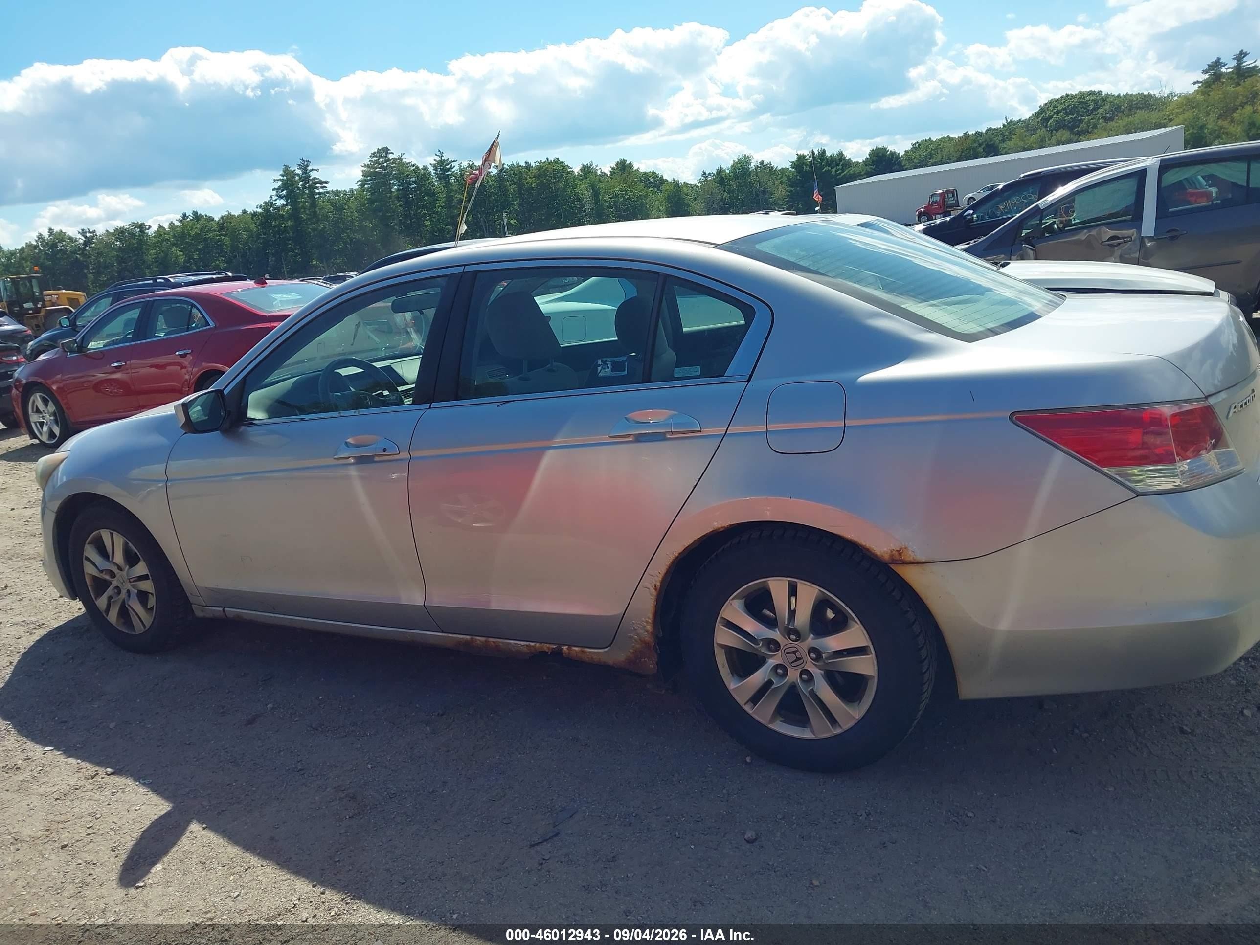 2010 Honda Accord 2.4 Lx-p Silver vin: 1HGCP2F49AA166559