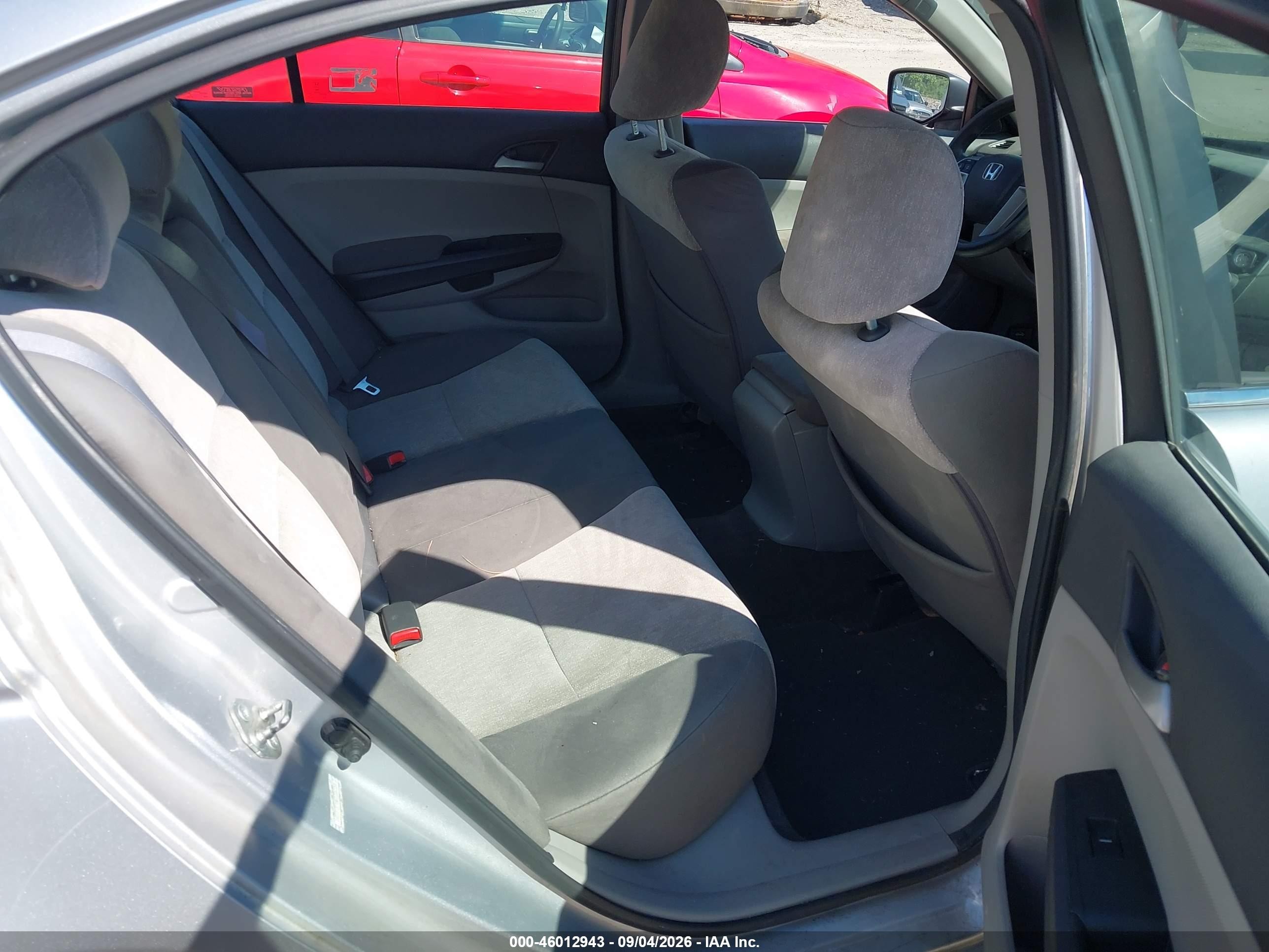 2010 Honda Accord 2.4 Lx-p Silver vin: 1HGCP2F49AA166559