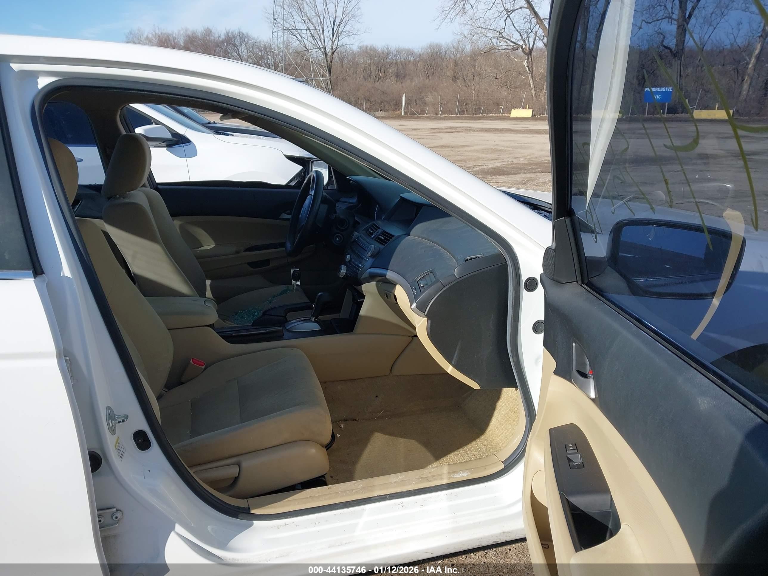 2011 Honda Accord 2.4 Lx-p White vin: 1HGCP2F49BA048741