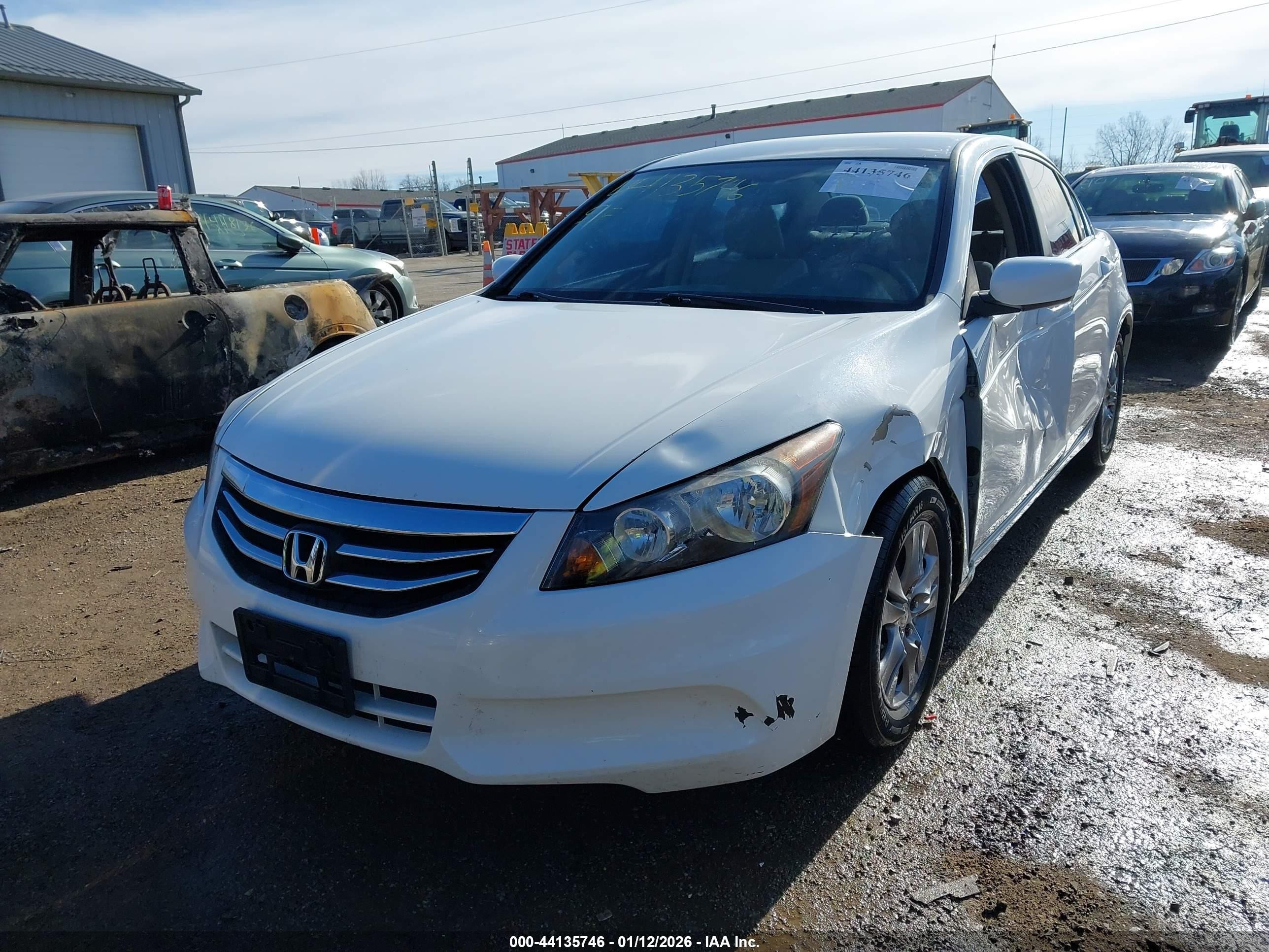 2011 Honda Accord 2.4 Lx-p White vin: 1HGCP2F49BA048741